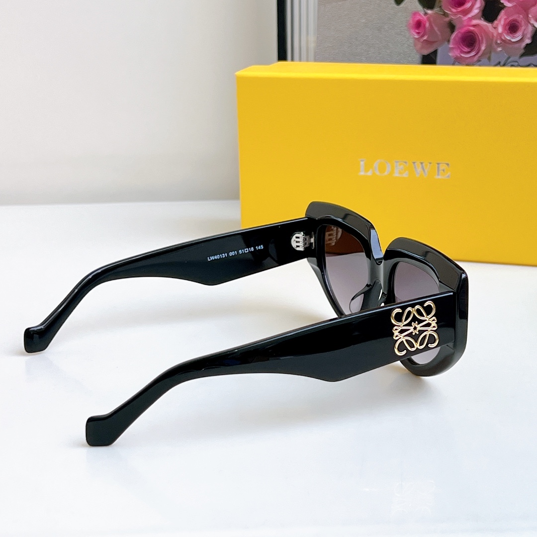  新品发售‼️
LOEWE  罗意威
MODEL：LW40155
SIZE：51口18-145
🔝🔝