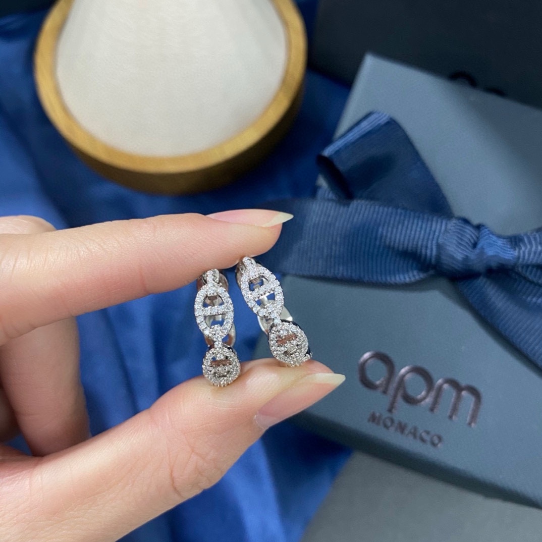 APm monaco Baby链环中号耳环！简约环扣，演绎摩登风尚，别致链环设计，唤醒个性时尚，绽放真我