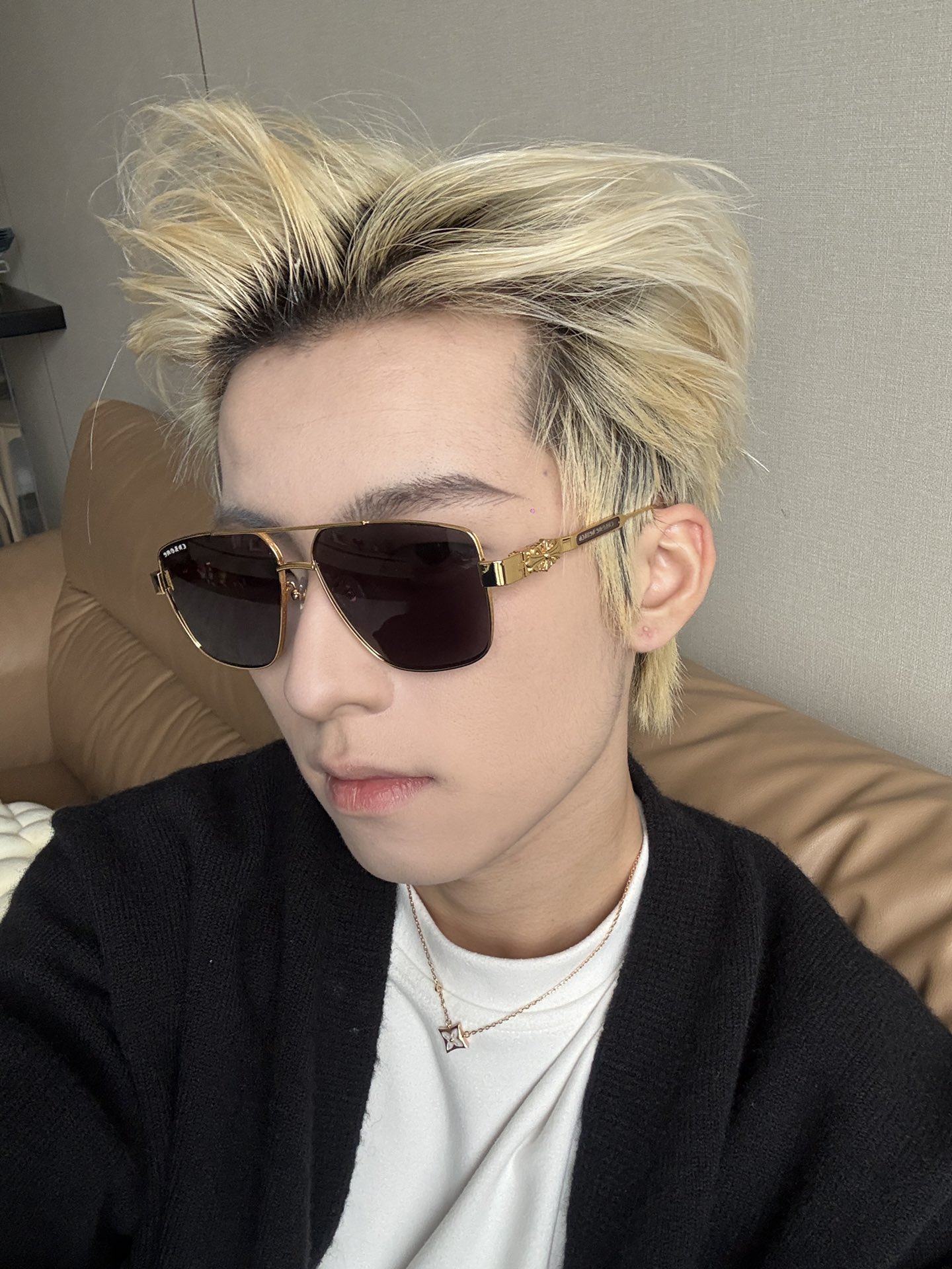  模特图 新款 眼镜界的爱马仕 Chromehearts 克罗心眼镜 男女款太阳镜 金 镜架 顶级品质