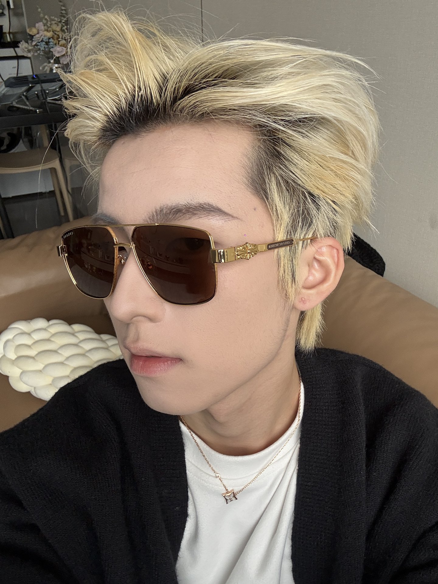   模特图 新款 眼镜界的爱马仕 Chromehearts 克罗心眼镜 男女款太阳镜 金 镜架 顶级品质