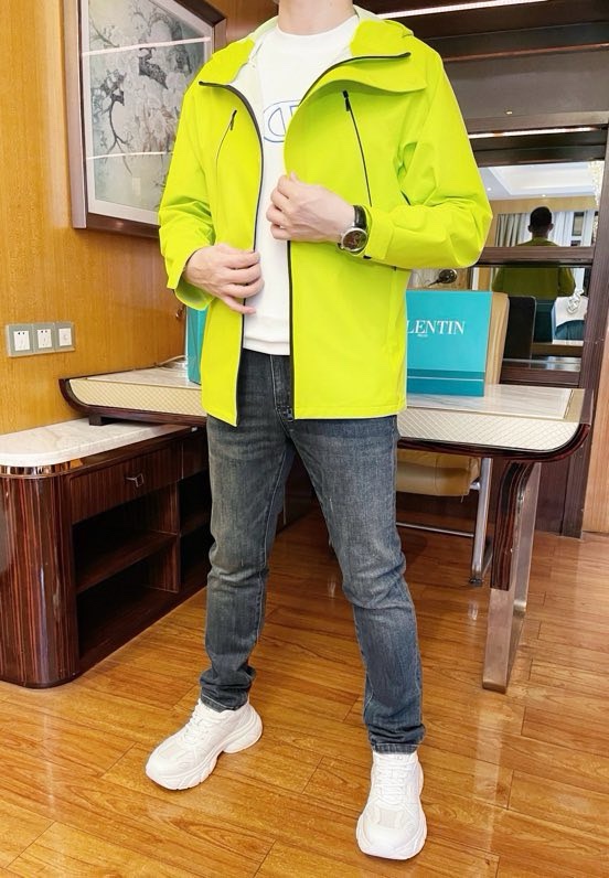 NO:116096,Archaeopteryx - the latest popular jackets in 2025 counters are shipped, and hot-selling items in European and American counters!  Selected custom polyester fabric imported from Italy with simple design, custom zippers and accessories show taste, and the upper body effect can be seen. Number of codes: M-3XL (model 173/130 wears M, with Hong Kong Lane Crawford gift box packaging), arc'teryx, jackets & coats, alexander wang19860909始祖鸟-2025专柜最新爆款外套出货 欧美专柜热销单品！精选意大利进口定制聚酯纤维面料搭配简约的设计 ,定制拉链和辅料彰显品味 上身效果看得见.码数:M-3XL（模特173/130穿M、配香港连卡佛礼盒包装）,arc'teryx,jackets & coats,alexander wang,Men's clothing