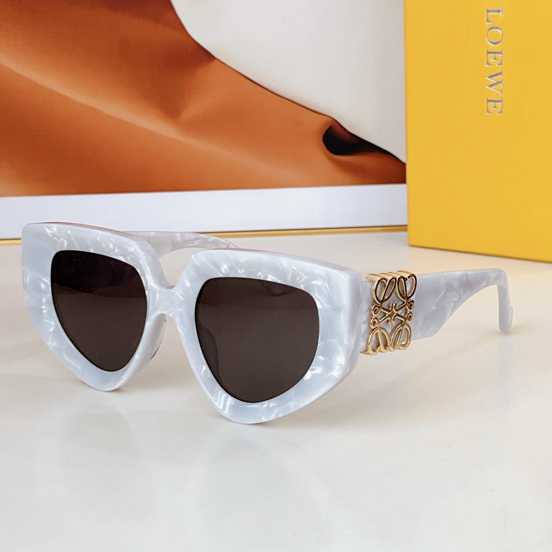  LOEWE
MODEL：LW40154U
SIZE：51口19-145
🔝🔝