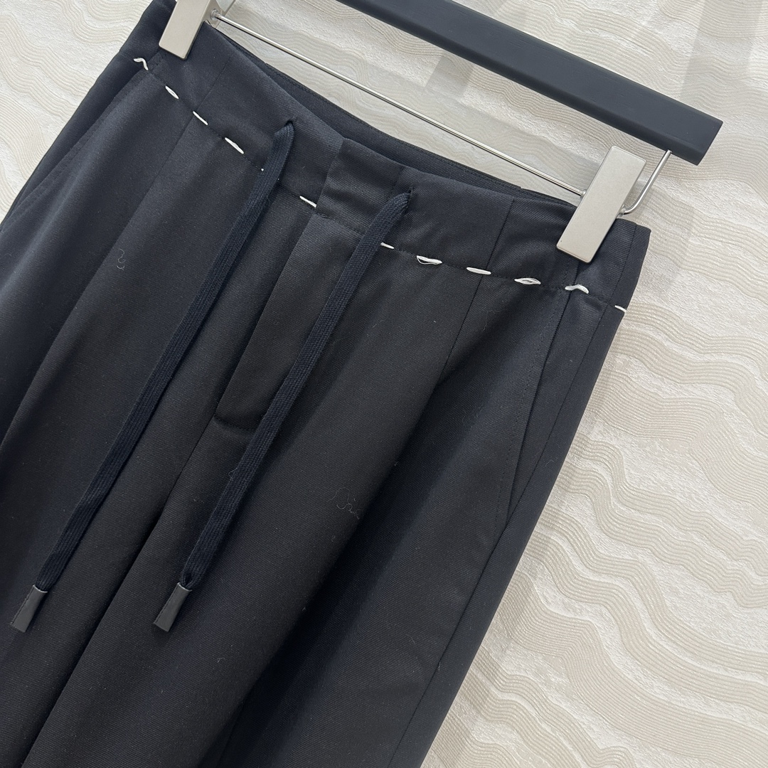 P594 Dress: Versatile, High-Quality, Unique Design with Maggie M.M.’s Shorts - 图片 4