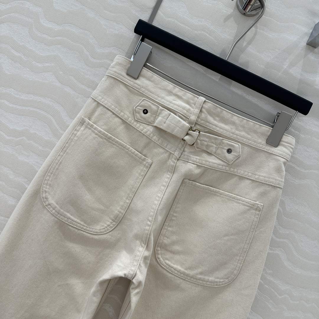 独家首发♥️原单品质，马吉MM潇洒帅气的高级原木色牛仔裤！毛须边工艺设计中高腰裤型超赞！进口原浆牛仔酵素