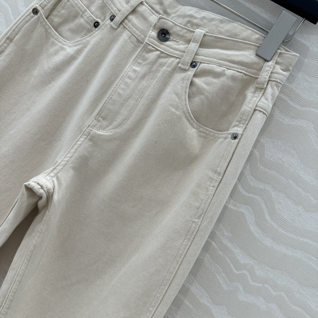 独家首发♥️原单品质，马吉MM潇洒帅气的高级原木色牛仔裤！毛须边工艺设计中高腰裤型超赞！进口原浆牛仔酵素