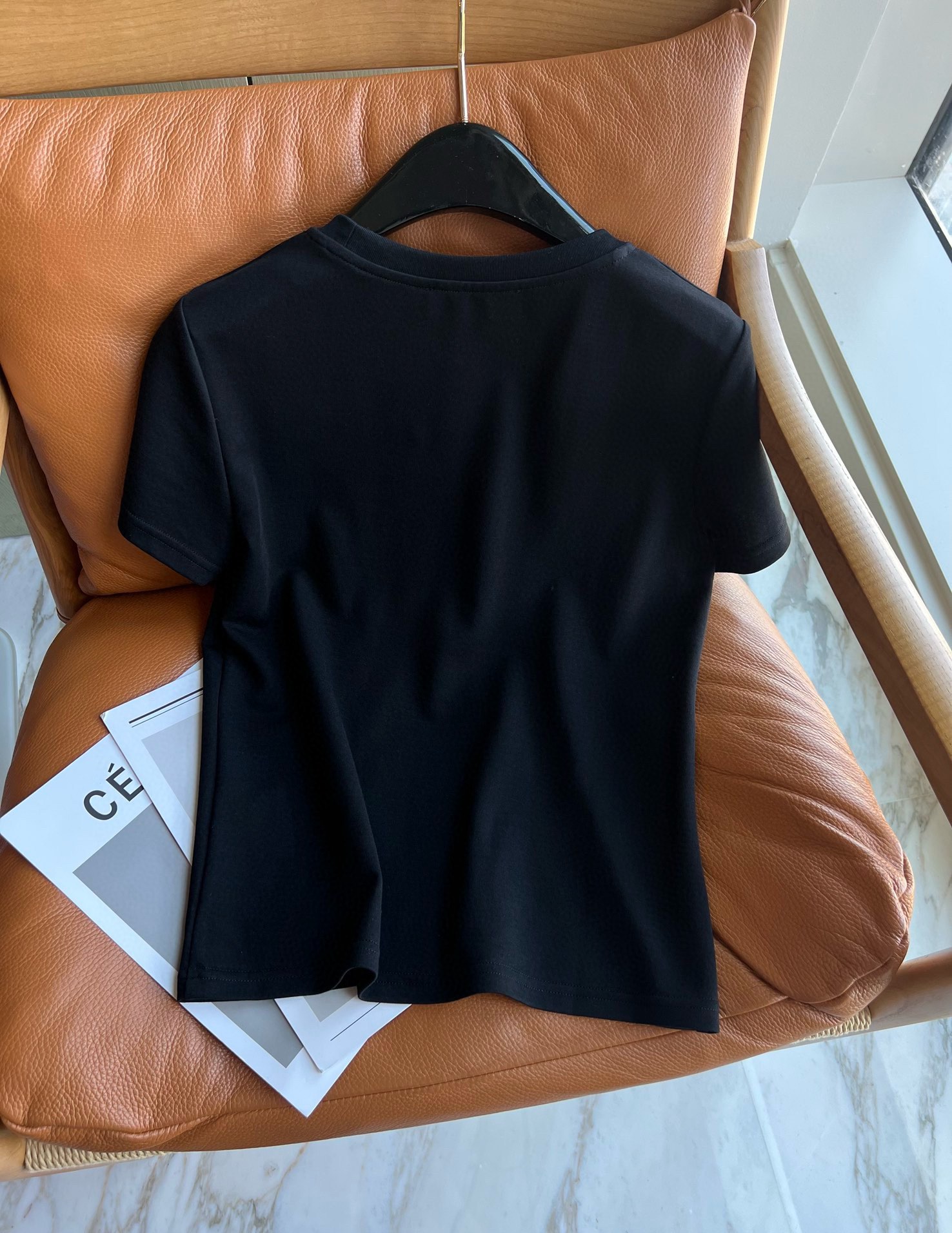 LoroPiana 100% Cotton T-shirt Collection for Spring and Summer Essentials - 图片 2
