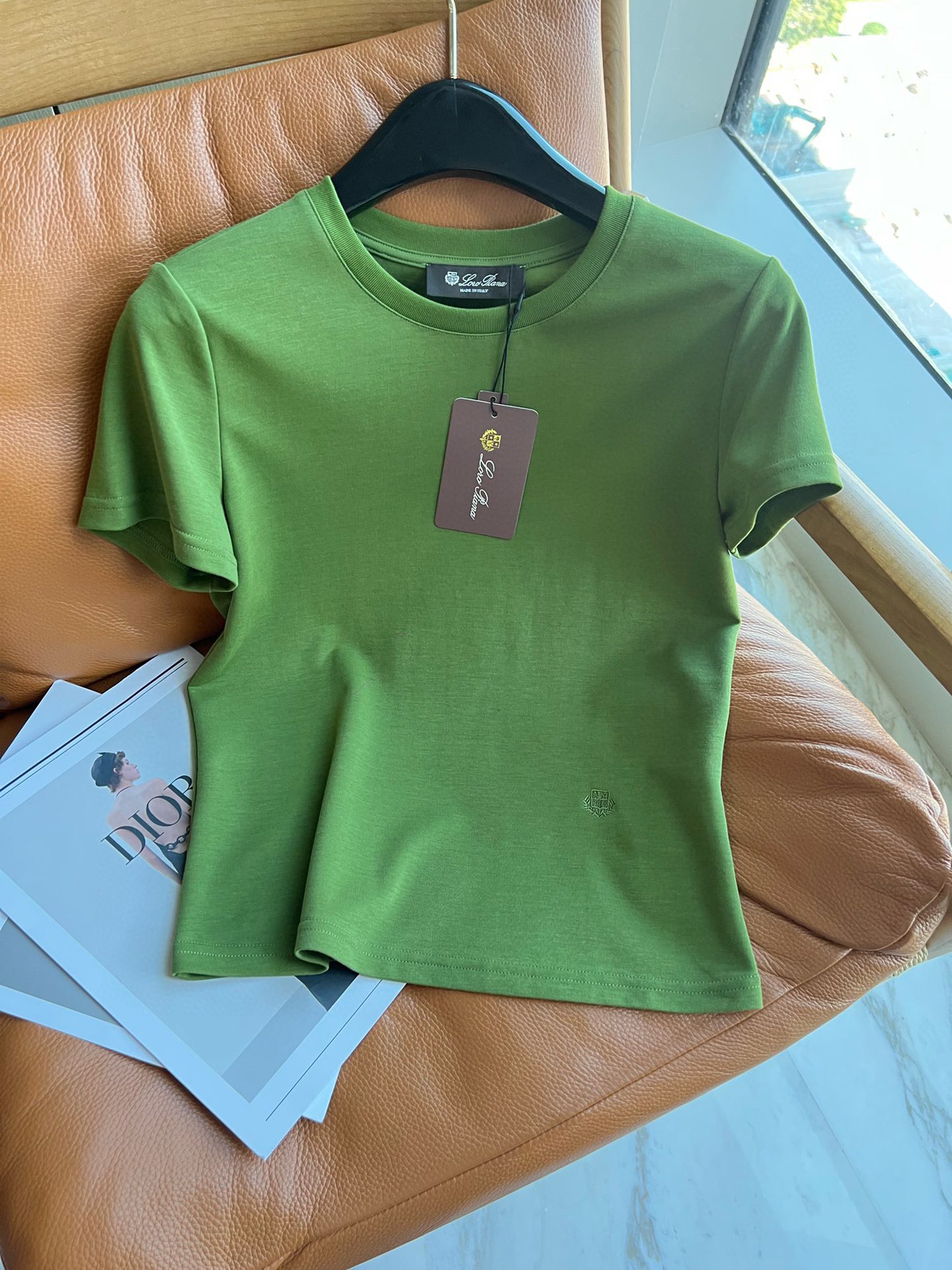 LoroPiana 100% Cotton T-shirt Collection for Spring and Summer - 图片 1