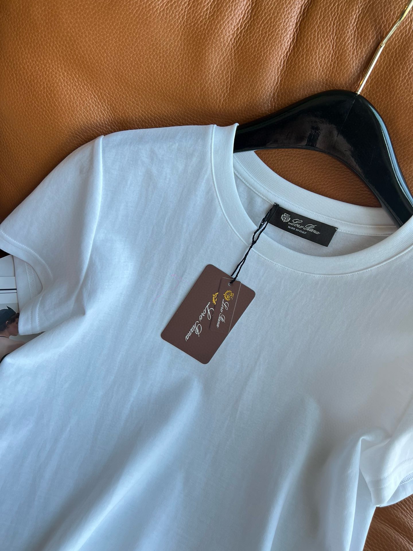 LoroPiana 100% Cotton T-shirt: Spring/Summer Update in White/Green/Black/Military Green - 图片 2
