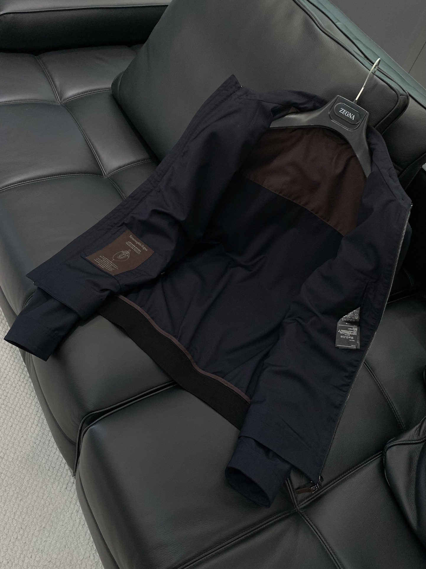 ，杰尼亚 Zegna，2025春季最新品，专柜同步有售，原单狠货，时尚休闲夹克翻领外套，采用进口原版面料