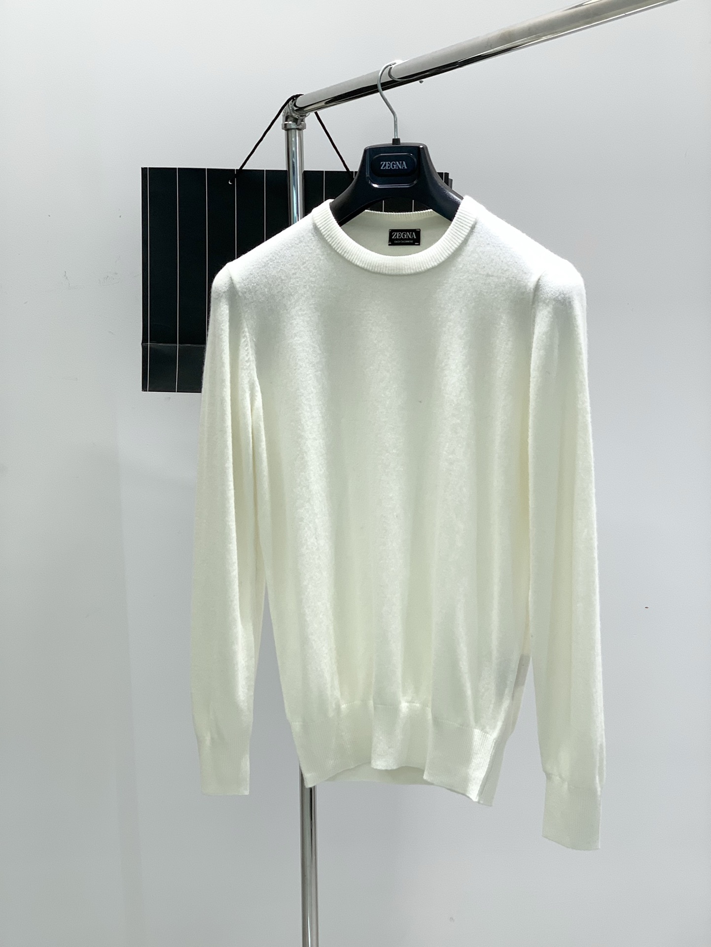 ，杰尼亚 Zegna，2025春季最新品，专柜同步有售，原单狠货，时尚休闲圆领长袖针织毛衣，采用进口原版