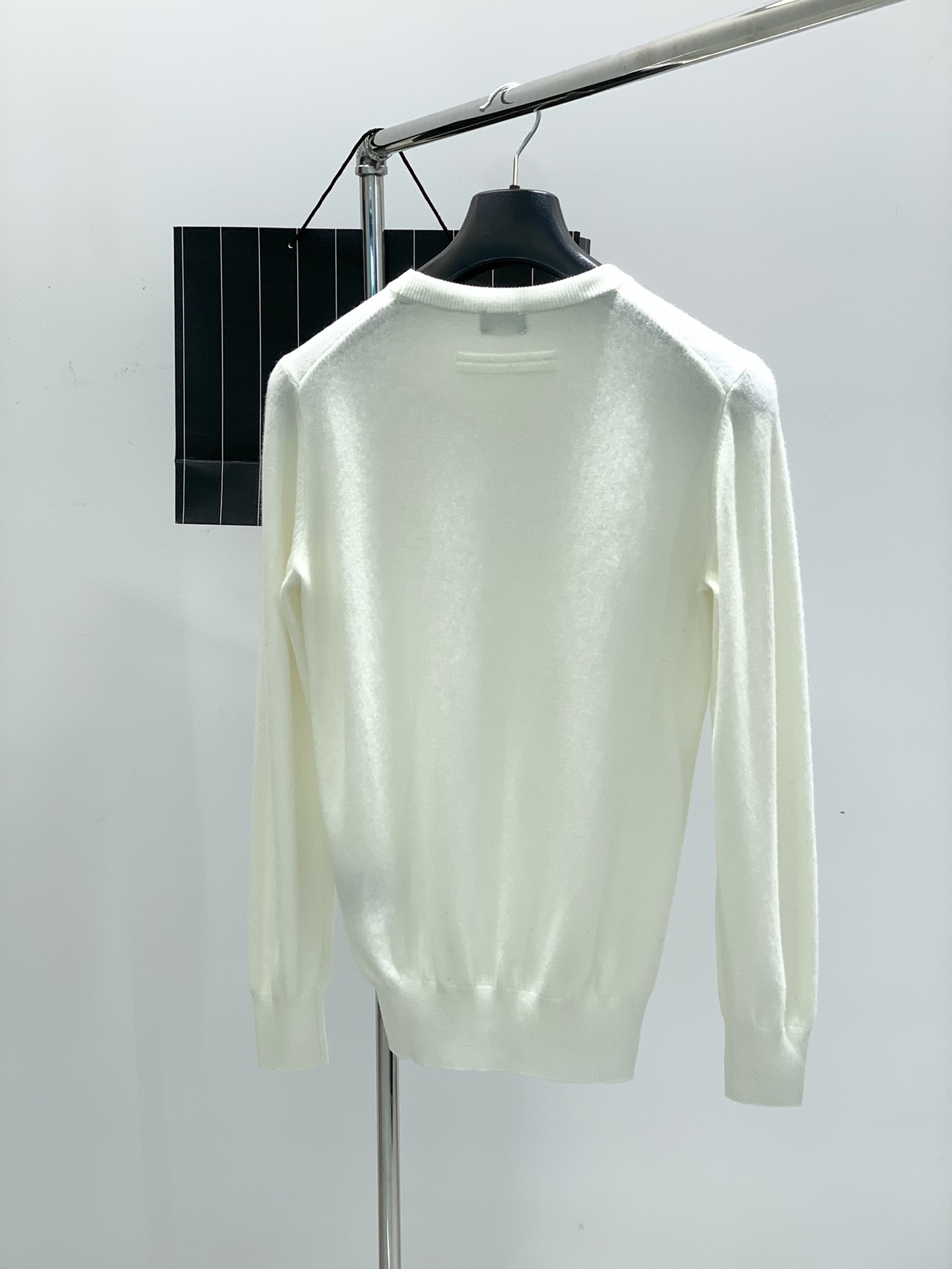 ，杰尼亚 Zegna，2025春季最新品，专柜同步有售，原单狠货，时尚休闲圆领长袖针织毛衣，采用进口原版