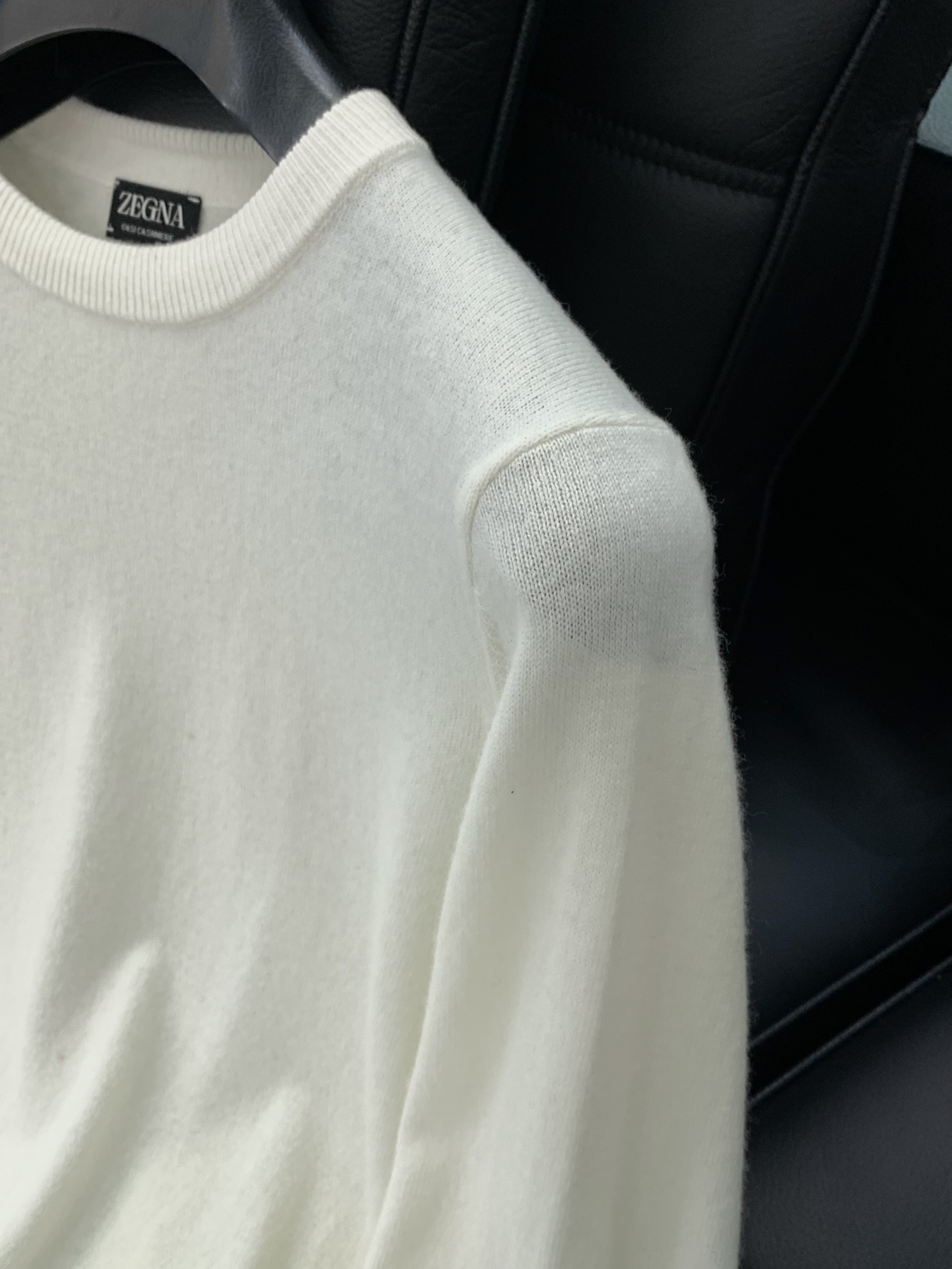 ，杰尼亚 Zegna，2025春季最新品，专柜同步有售，原单狠货，时尚休闲圆领长袖针织毛衣，采用进口原版