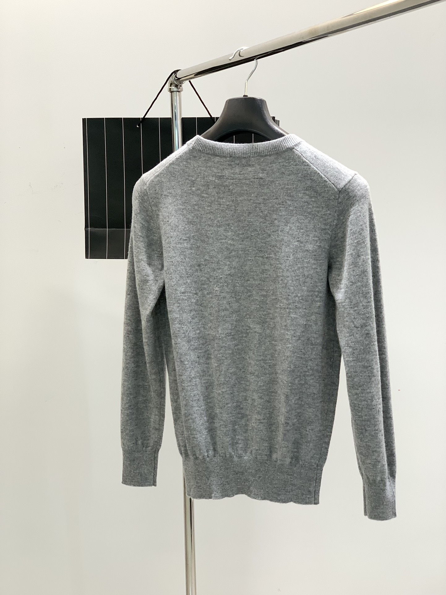 ，杰尼亚 Zegna，2025春季最新品，专柜同步有售，原单狠货，时尚休闲圆领长袖针织毛衣，采用进口原版