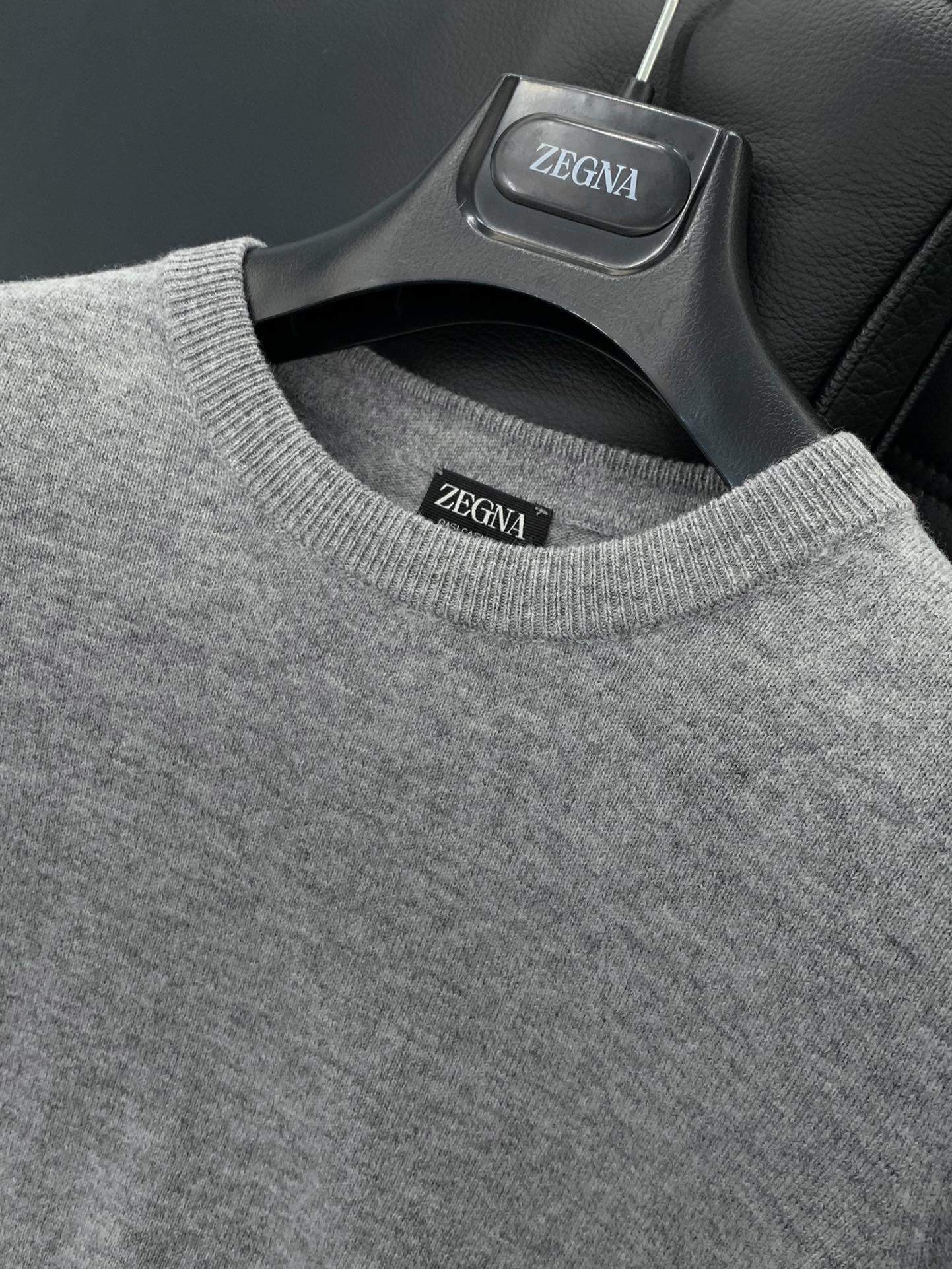 ，杰尼亚 Zegna，2025春季最新品，专柜同步有售，原单狠货，时尚休闲圆领长袖针织毛衣，采用进口原版
