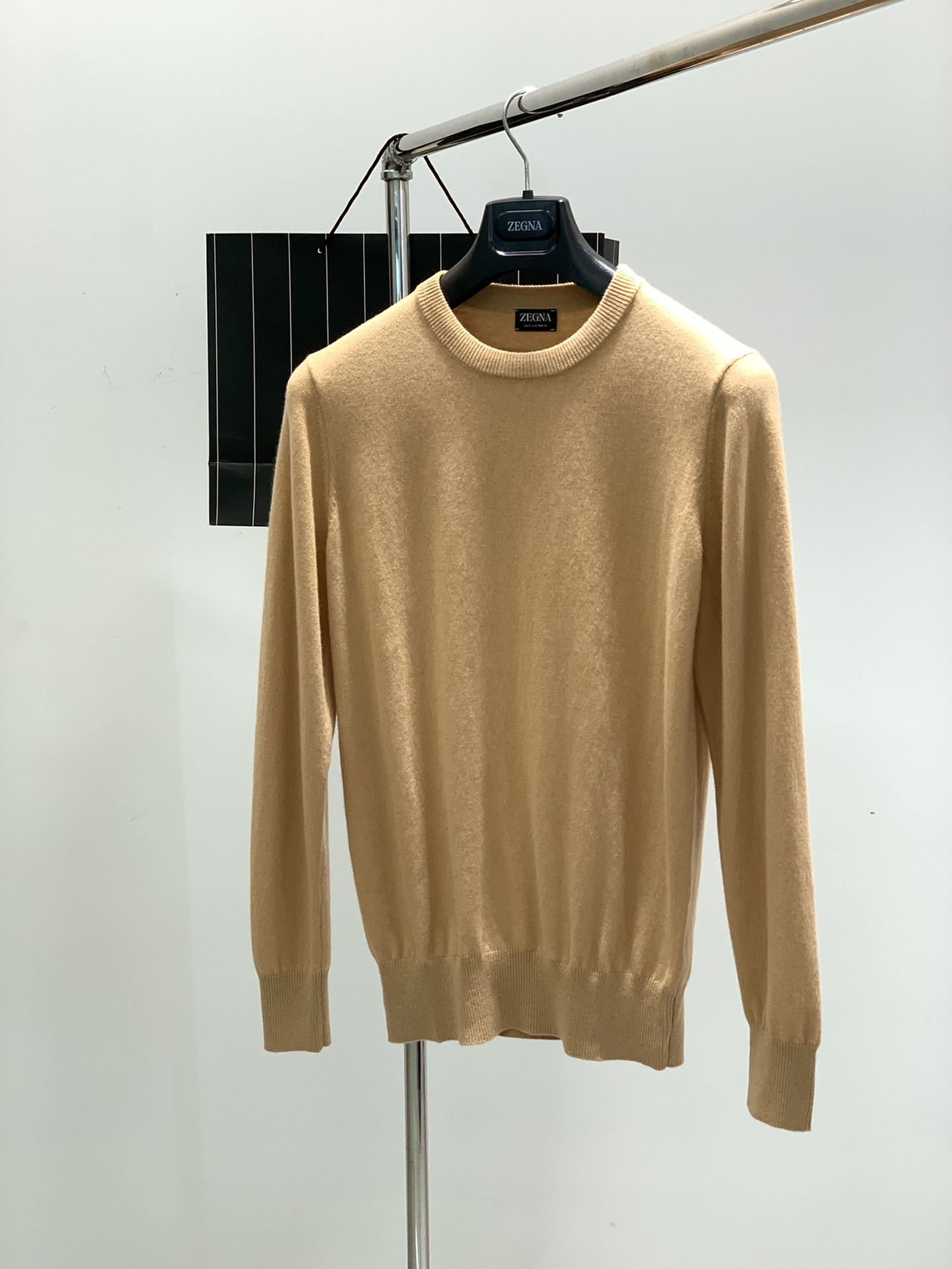 ，杰尼亚 Zegna，2025春季最新品，专柜同步有售，原单狠货，时尚休闲圆领长袖针织毛衣，采用进口原版