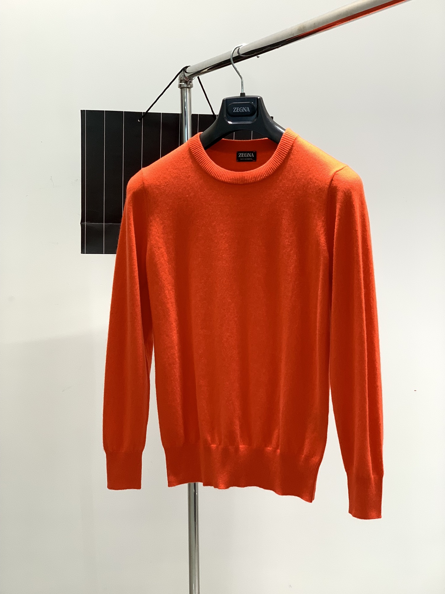 ，杰尼亚 Zegna，2025春季最新品，专柜同步有售，原单狠货，时尚休闲圆领长袖针织毛衣，采用进口原版