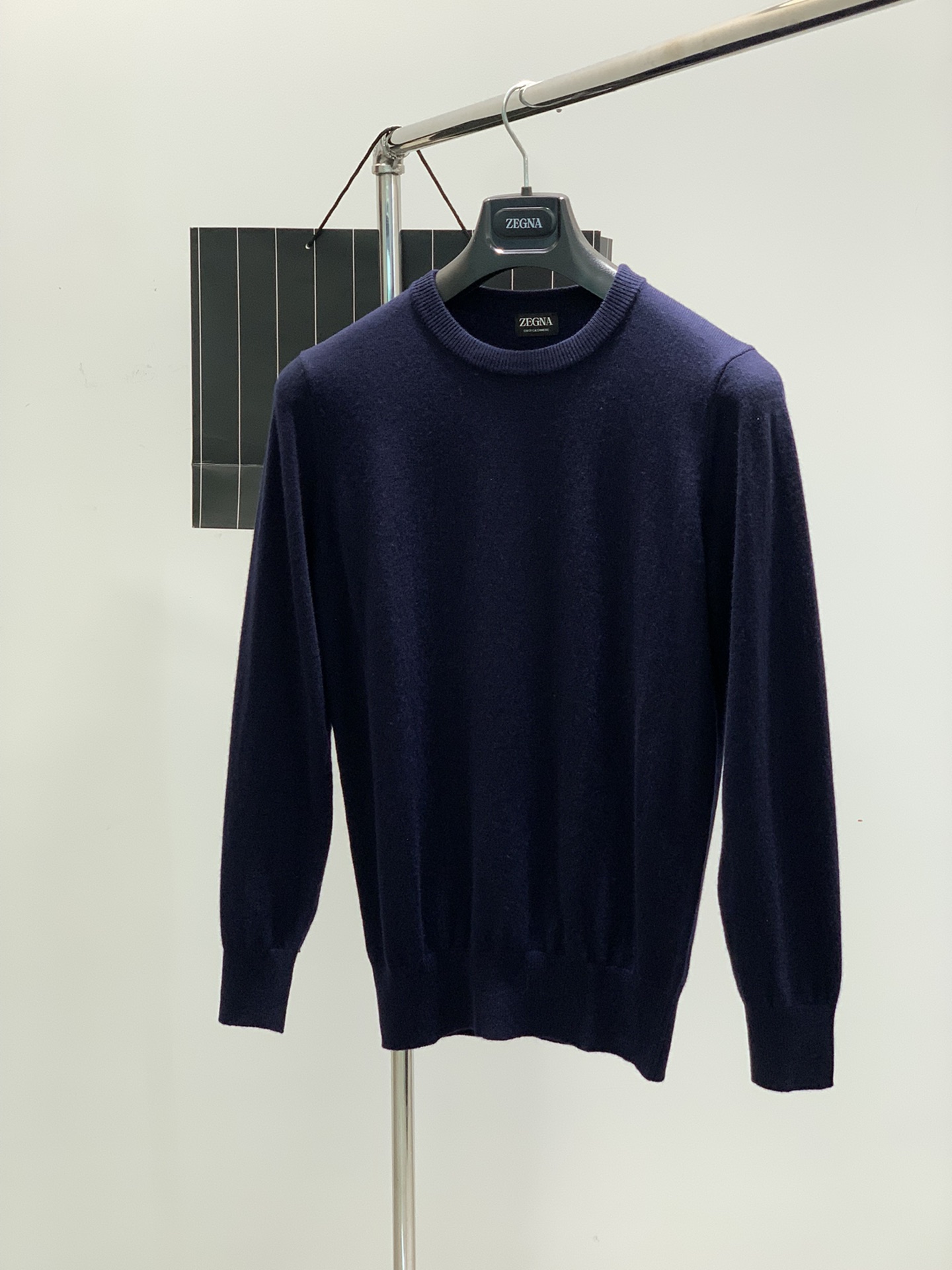 ，杰尼亚 Zegna，2025春季最新品，专柜同步有售，原单狠货，时尚休闲圆领长袖针织毛衣，采用进口原版