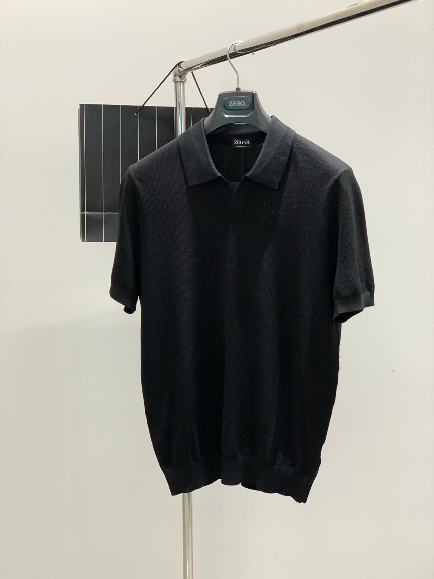 ，杰尼亚 Zegna，2025春夏最新品，专柜同步有售，原单狠货，时尚休闲翻领针织短袖T恤，采用进口原版
