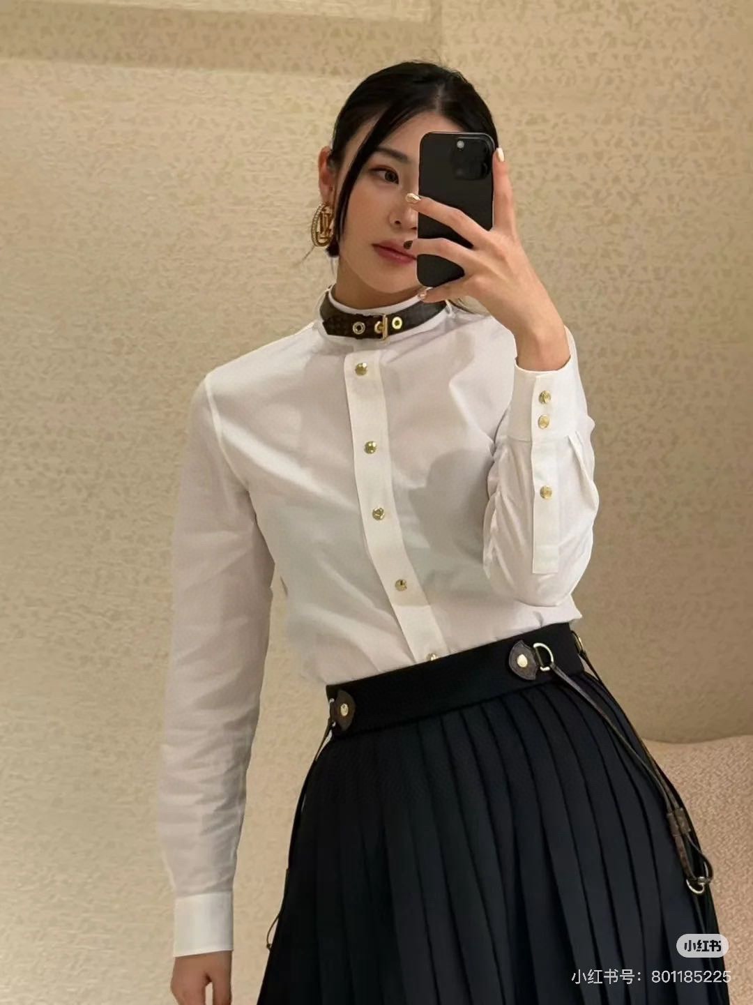 NO:316177,Model number D2502138753 LOUIS*Doujia LV new custom cotton fabric, belt collar, personalized design original letter logo buttons, fashionable versatile lapel long-sleeved shirt!  White, (M size bust 98, sleeve length 59, clothing length 64), louis vuitton,louis vuitton,louis vuitton,louis vuitton,alexander wang19860909款号D2502138753 LOUIS*驴家LV新款定制棉质面料、皮带项圈领子个性设计原版字母logo纽扣时尚百搭翻领长袖衬衣！白色,（M码胸围98,袖长59,衣长64）,,louis vuitton,louis vuitton,louis vuitton,louis vuitton,alexander wang,Women's clothing