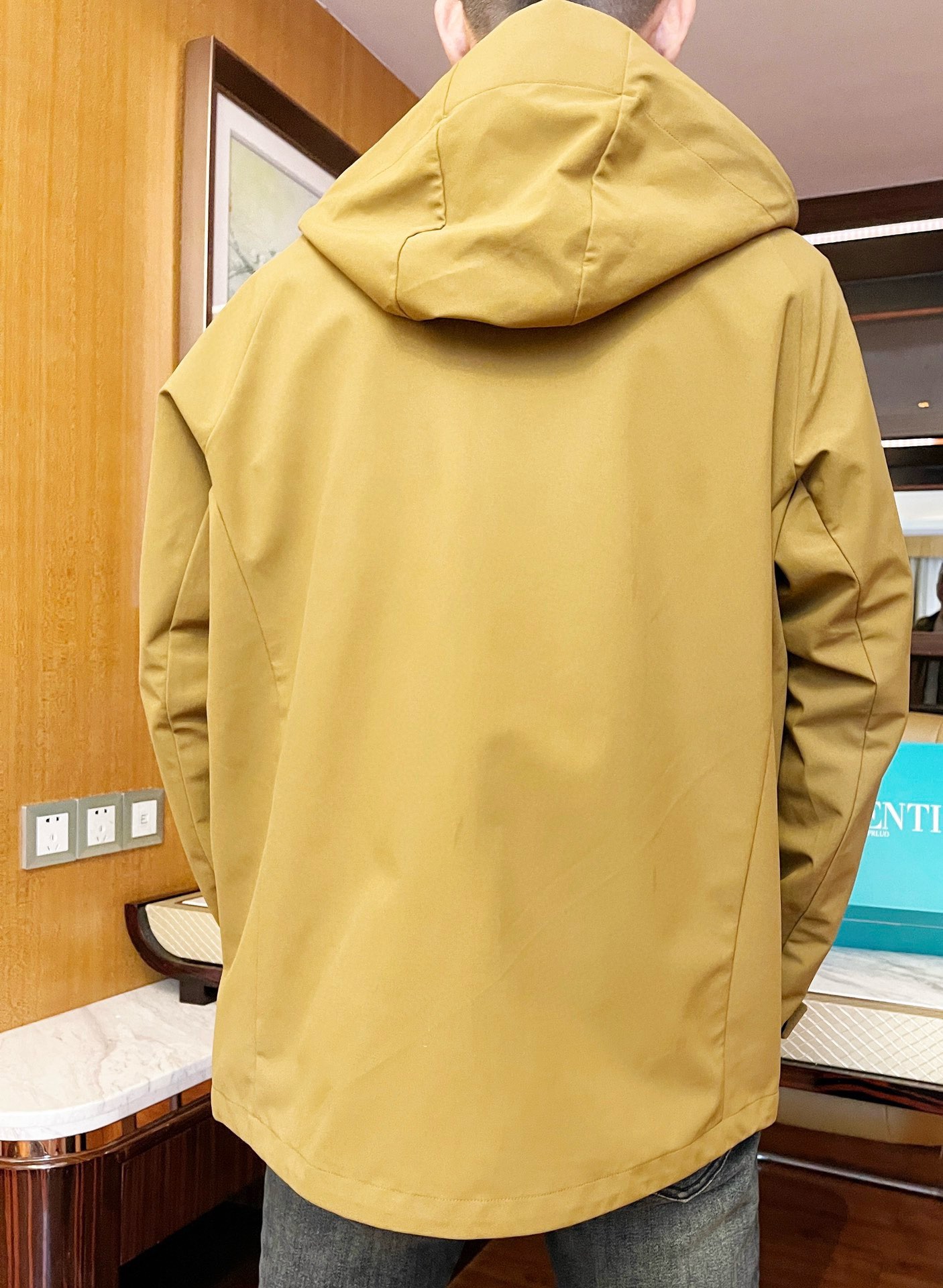始祖鸟-2025专柜最新爆款外套出货 欧美专柜热销单品！精选意大利🇮🇹进口定制聚酯纤维面料搭配简约的设计