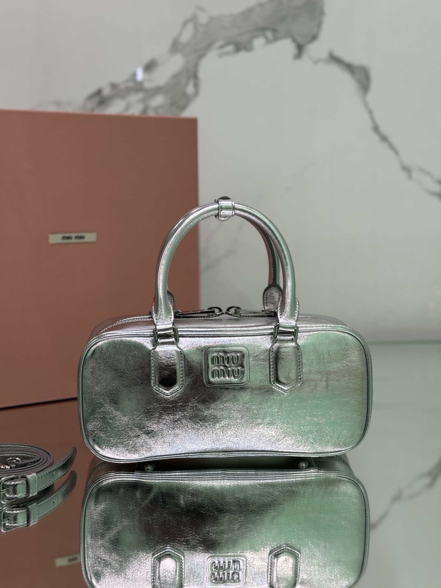 Miu Miu Product _dqaqf2UgQ12DeEA90mQOUrOgXQwTQ2Vgx3B4kRg