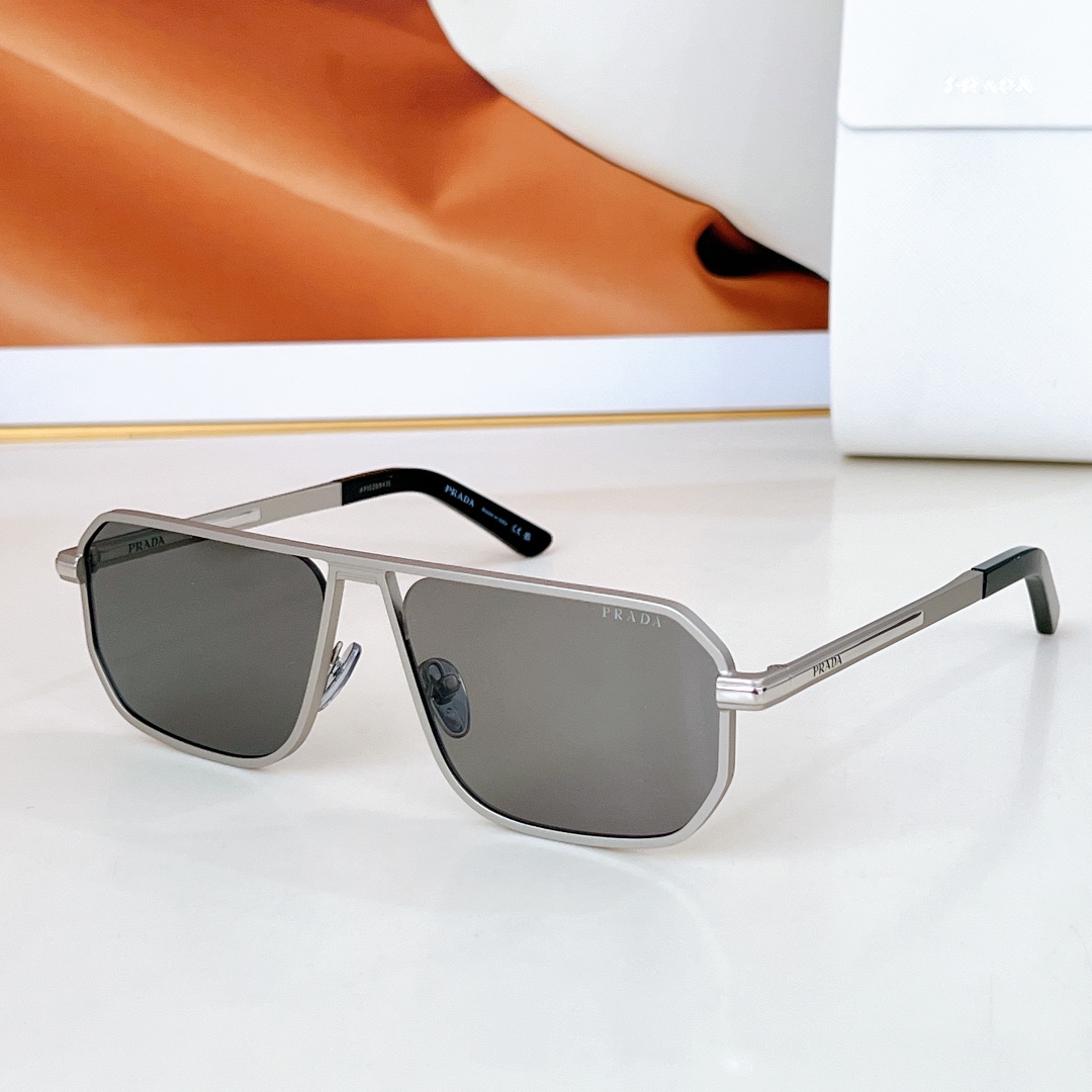 Prada
Mod：PRA53S
Size：59-17-145
🔝🔝 变色➕20