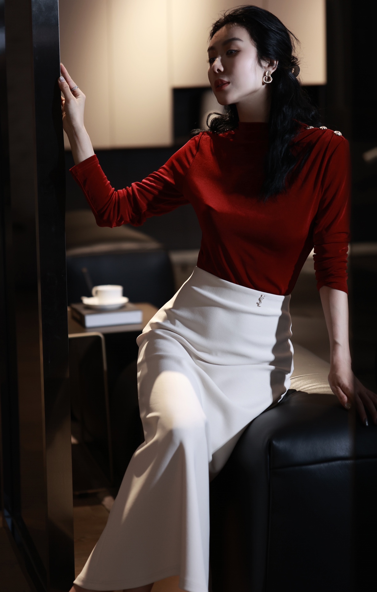 High-Quality Women’s Clothes: YSL Packed, Free Singles, Runners, Black, Red, Tan, Purple
