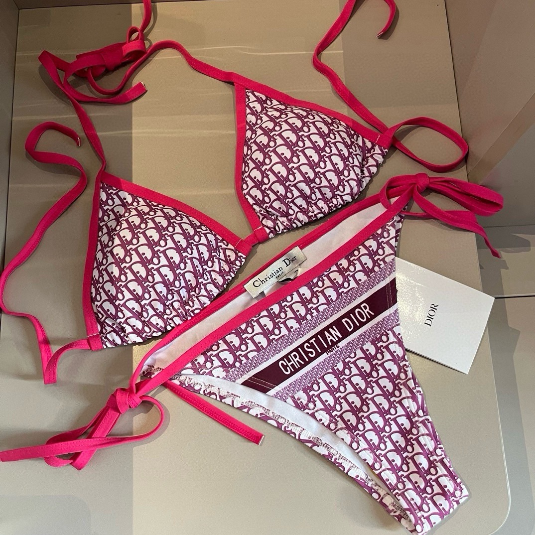 NO:302546,Dior Classic Bikini is suitable for swimsuits in many scenarios♀Seaside, swimming pool, hot spring, water park, rafting can be worn inside and outside, and the fabric is breathable and comfortable. Quick-drying elastic swimsuits are more easy to clean. S M L XL swimsuits, swimsuits, bikinis, dior, dior, swimsuits, bikinis19860909Dior迪奥 经典比基尼适合多种场景的游泳衣♀海边 游泳池 温泉 水上乐园 漂流都可以内搭外穿也完全可以 面料透气舒适.速干弹性的游泳衣更加帖肤易清洗S M L XL泳衣泳裤比基尼,泳衣，泳裤，比基尼,dior,dior,swimsuits,bikinis,accessory