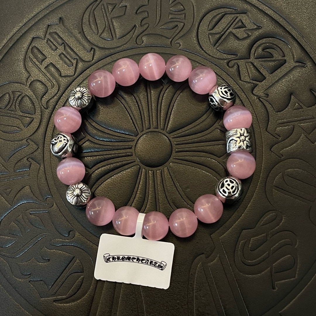 NO:104811,New [Counter Quality] Chrome Hearts Croxin Classic retro pink cat eye stone multi-element bracelet The pattern design style with different concave and convex shapes is unique. Cross Scout flower is the logo of Croxin, so it lasts for a long time. Genuine version of Chrome Hearts Croxin, differentiates the market ordinary light version, benchmarks the quality of the version, looks at the details of the letter printing, retro old gray oxygen level. Seiko version!  , jewelry boutique, chrome hearts, chrome hearts, bracelet19860909新款【专柜品质】Chrome Hearts克罗心 经典复古粉色猫眼石*多元素手链 凹凸造型不同的花纹设计风格呈现出与众不同 十字架童军花是克罗心的标志 所以更经久不衰 正品打版Chrome Hearts克罗心 区别市场普通轻版 对版对标品质 看字印细节 复古做旧灰氧程度.精工版本！,饰品精品,chrome hearts,chrome hearts,bracelet,Jewelry