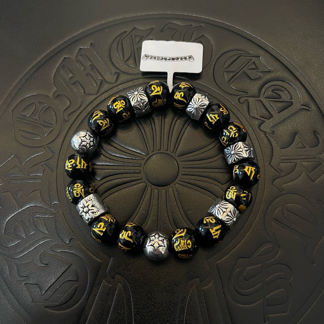 NO:104825,New [Counter Quality] Chrome Hearts Croxin Classic Buddhist beads * Retro multi-element bracelet The different pattern design styles of concave and convex shapes are unique. Cross Scout flowers are Croxin's logo, so they last longer. The authentic version of Chrome Hearts Croxin necklace is the ordinary light version of the market. The quality is matched to the version and the details of the print. The degree of retro old gray oxygen. Seiko version!  , jewelry boutique, chrome hearts, chrome hearts, necklace, bracelet19860909新款【专柜品质】Chrome Hearts克罗心 经典佛珠*复古多元素手链 凹凸造型不同的花纹设计风格呈现出与众不同 十字架童军花是克罗心的标志 所以更经久不衰 正品打版Chrome Hearts克罗心项链区别市场普通轻版 对版对标品质 看字印细节 复古做旧灰氧程度.精工版本！,饰品精品,chrome hearts,chrome hearts,necklace,bracelet,Jewelry
