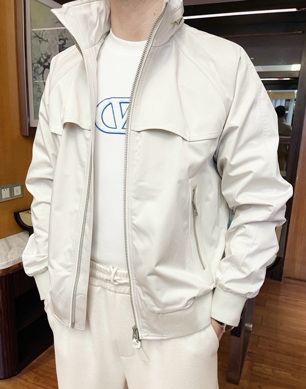 汤姆·福特--2025专柜最新爆款连帽夹克出货 欧美专柜热销单品！精选意大利🇮🇹进口再生纤维面料搭配最新