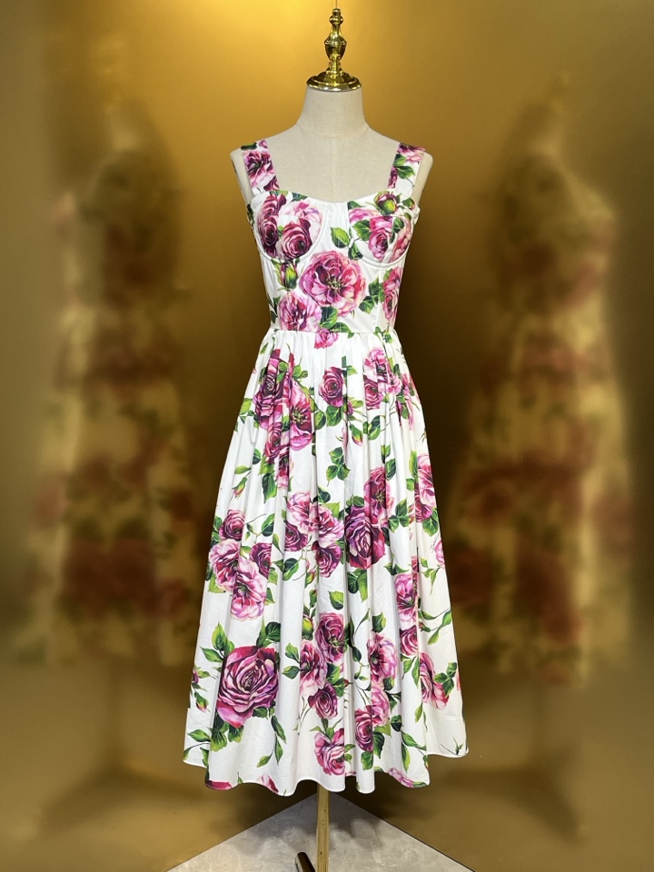 NO:896918,DG new white background purple rose cotton waist strap dress smlxlxxl, Dolce & Gabbana-clothing, Dolce&Gabbana, skirts,19860909DG新款 白底紫红玫瑰 棉布收腰打揽吊带连衣裙 smlxlxxl,杜嘉班纳-服装,Dolce&Gabbana,skirts,,Women's clothing