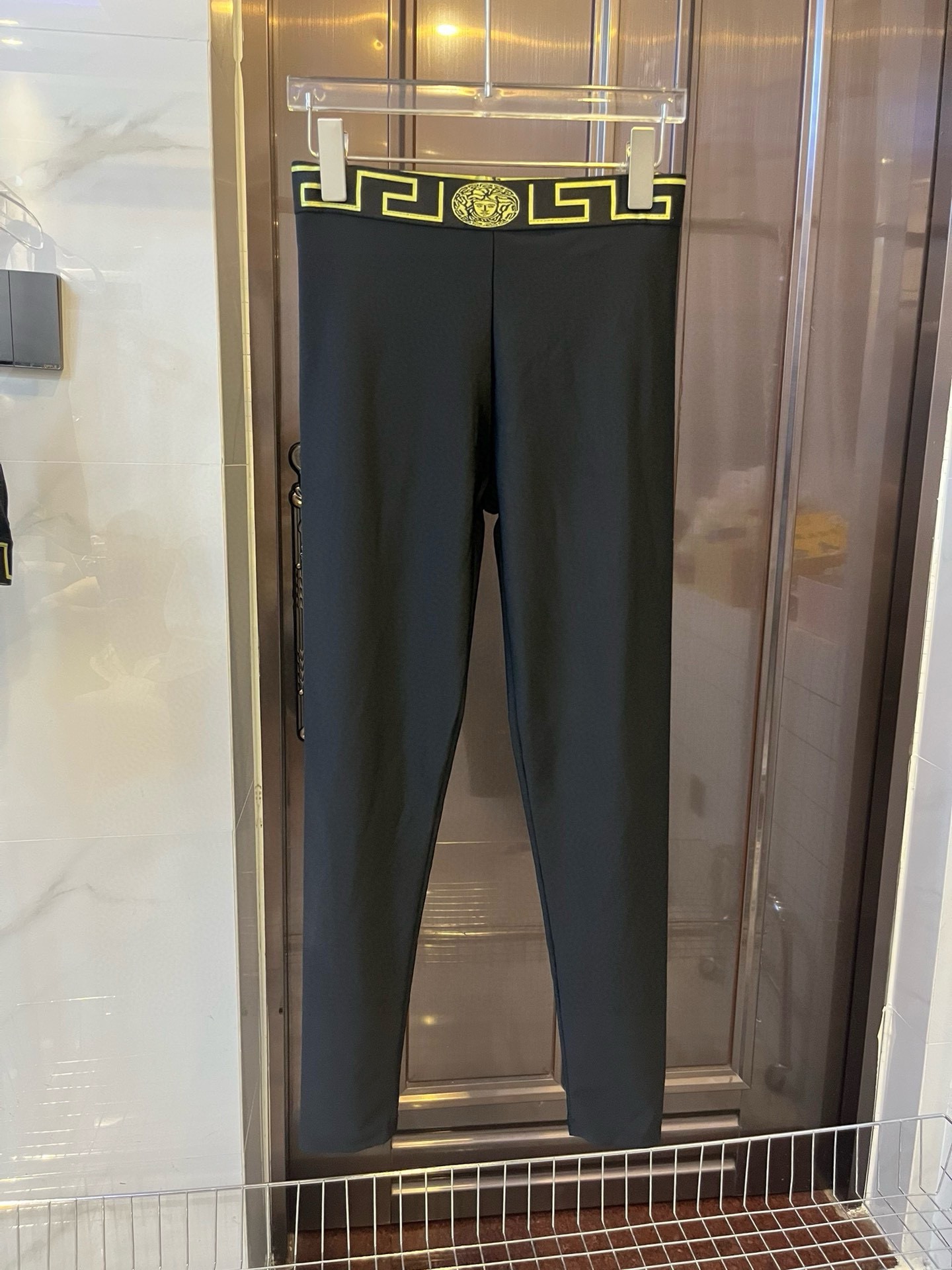 High-Strength Gym Sports Kit by Van Sage: Shape-Back Vests, Stunting Hips, Skinny Underpants - 图片 2