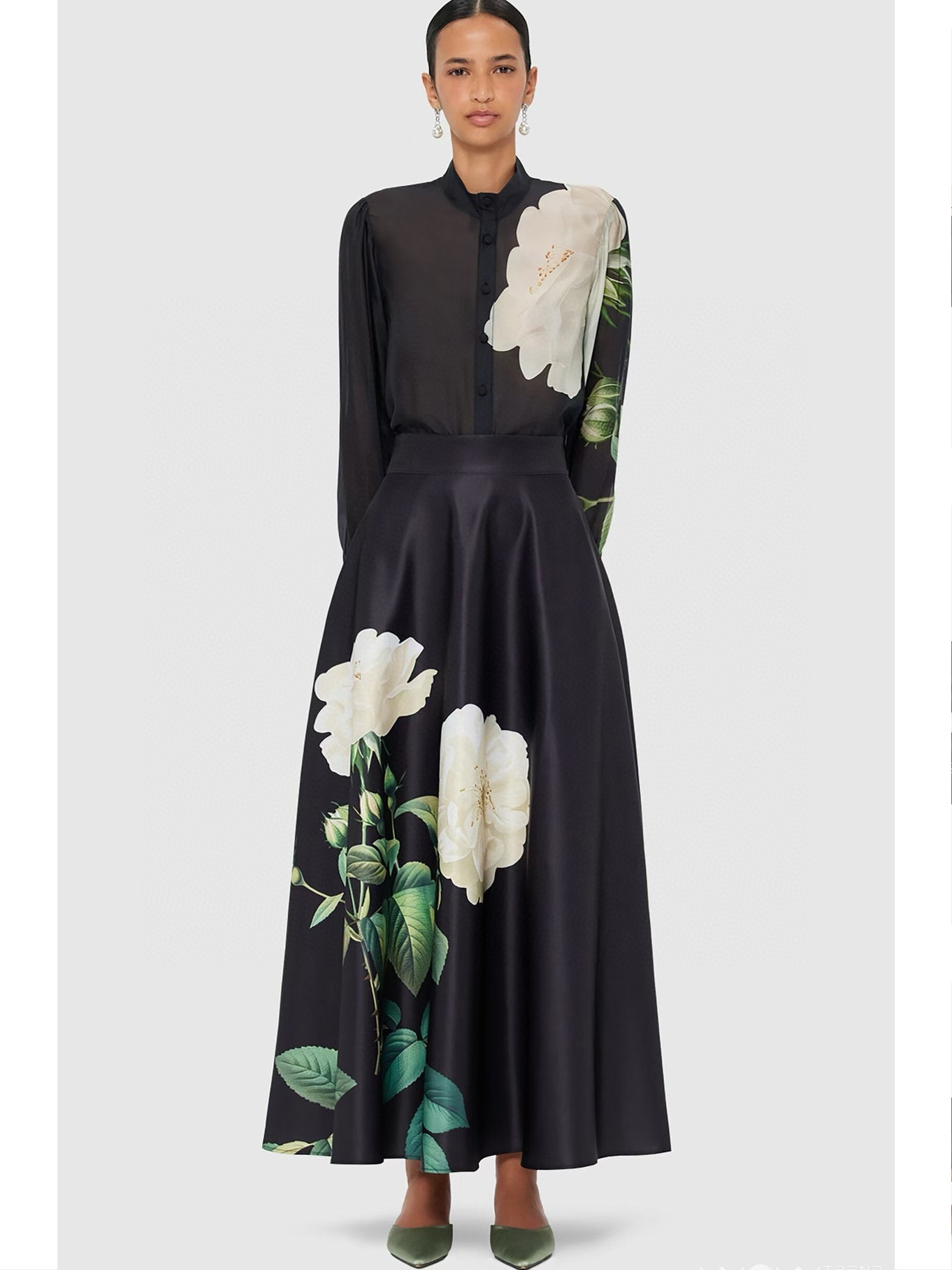 NO:306702,Model number G25021578 Dolce & Gabbana DG* new high-end custom perspective chiffon sleeve splicing button front closure flower print waist to make you look slim and long-sleeved dress with pockets on both sides!  Black, (Size S, bust 90, sleeve length 62, waist 68, skirt length 125), Dolce & Gabbana, skirts, alexander wang19860909款号G25021578 杜嘉班纳DG*新款高端定制透视雪纺纱袖拼接系扣前襟花朵印花收腰显瘦大摆长袖连衣裙、两侧有口袋！黑色,（S码,胸围90,袖长62,腰围68,裙长125）,,Dolce&Gabbana,skirts,alexander wang,Women's clothing