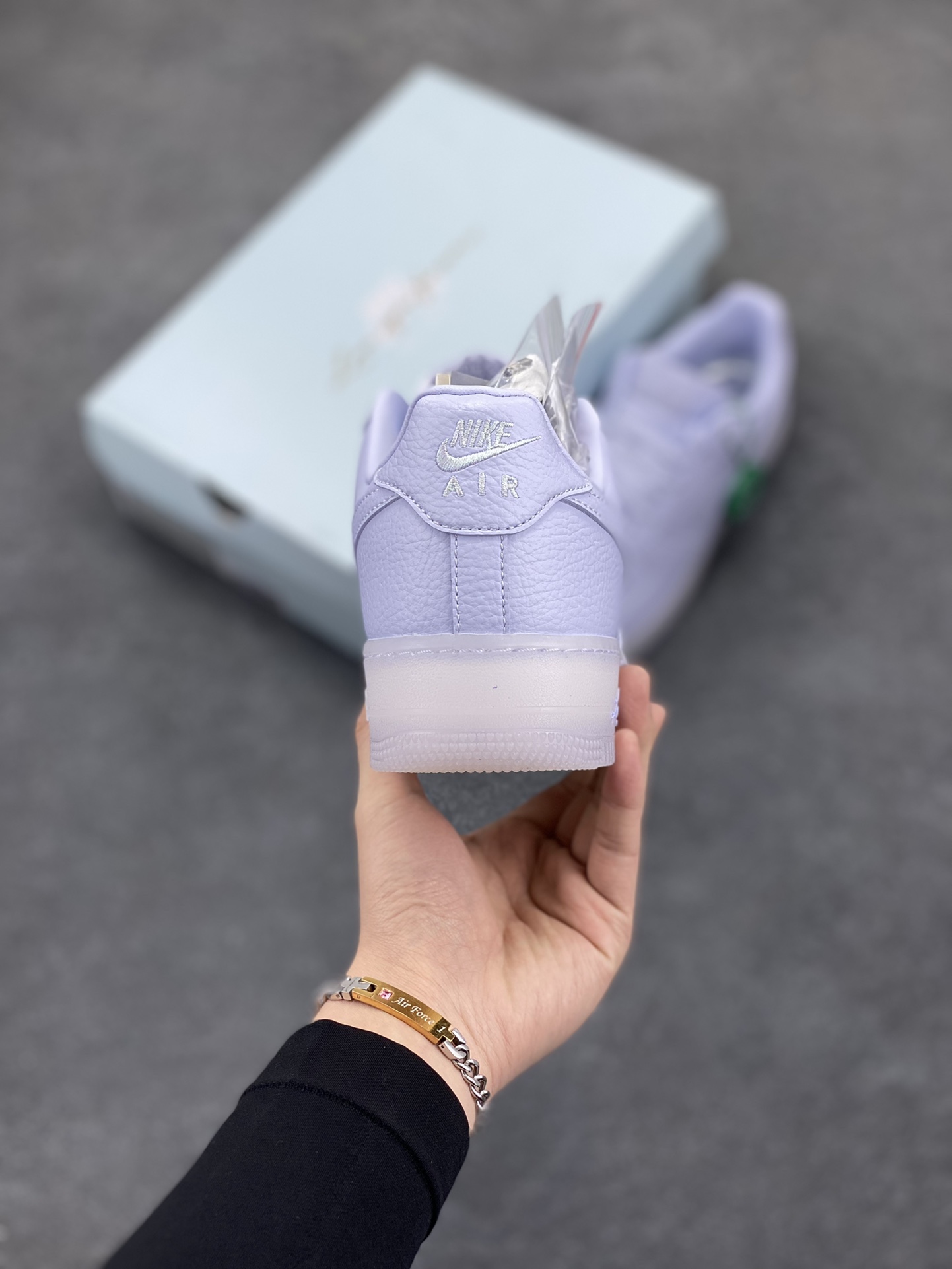 图片[4]-HY版本💯 Nike Air Force 1 07 low空军一号 荔枝纹水晶 板鞋 原楦头原纸板 打造纯正空军版型#专注外贸渠道 全掌内置蜂窝气垫 #原盒配件 原厂中底钢印、拉帮完美 货号：CZ8065-500 尺码：36 36.5 37.5 38 38.5 39 40 40.5 41 42 42.5 43 44 44.5 45 46-选品中心