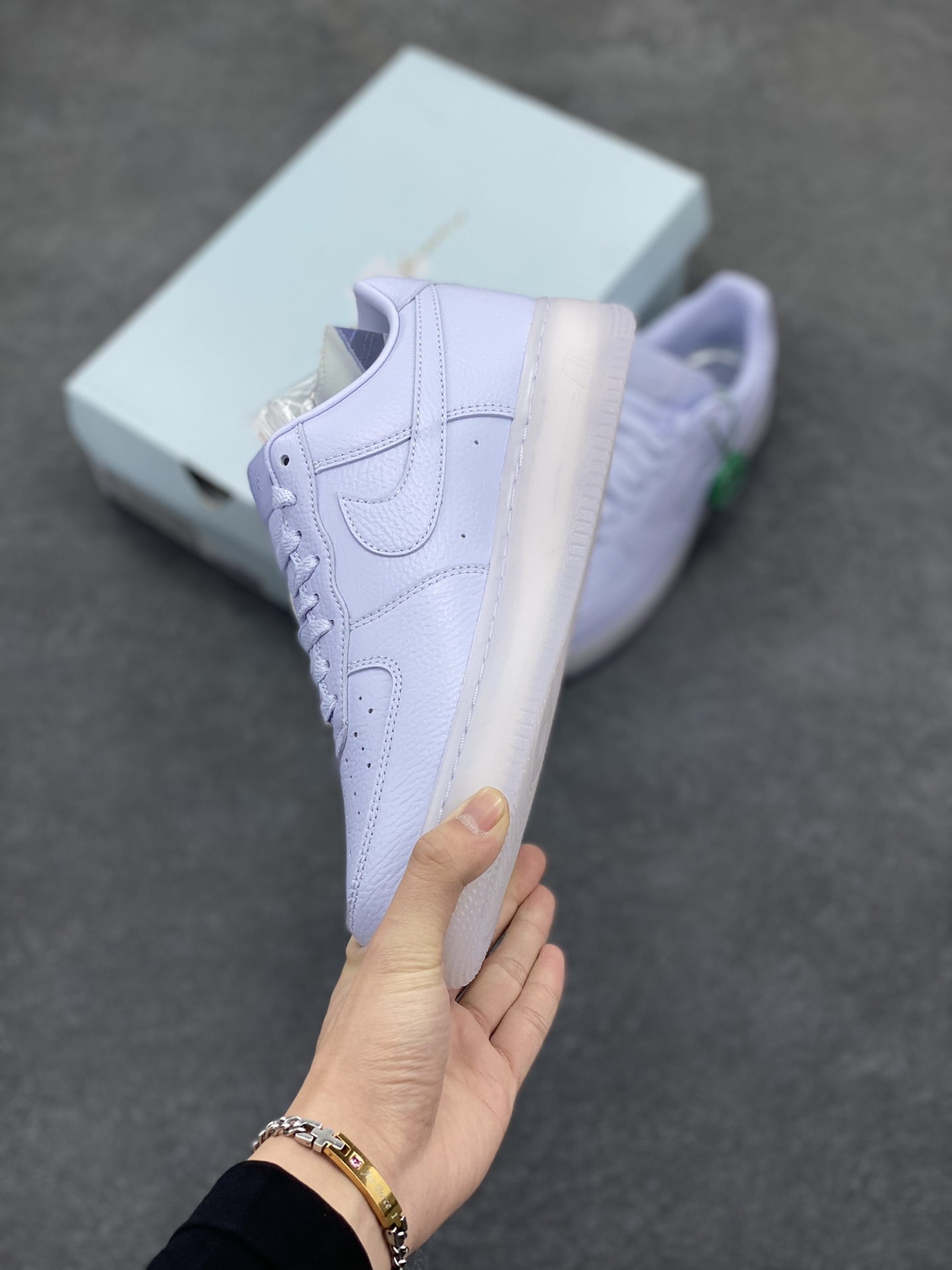 图片[3]-HY版本💯 Nike Air Force 1 07 low空军一号 荔枝纹水晶 板鞋 原楦头原纸板 打造纯正空军版型#专注外贸渠道 全掌内置蜂窝气垫 #原盒配件 原厂中底钢印、拉帮完美 货号：CZ8065-500 尺码：36 36.5 37.5 38 38.5 39 40 40.5 41 42 42.5 43 44 44.5 45 46-选品中心