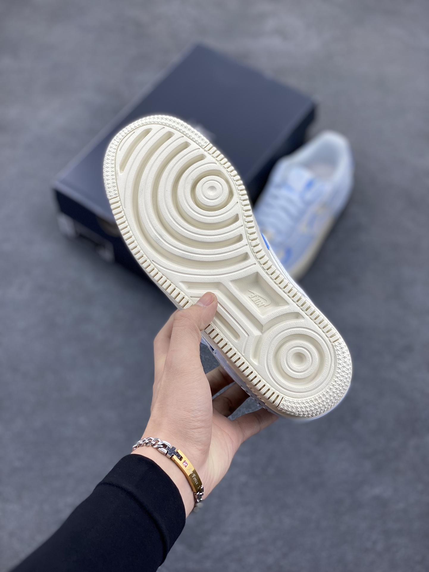 图片[5]-NK Air Force 1 Shadow 轻量增高低帮百搭板鞋\”拼接马卡龙\” 全新少女系解构主义设计双层轻量EVA发泡中底+防滑RB橡胶外圈底鞋底 原楦头原纸板 打造纯正空军版型 专注外贸渠道 全掌内置蜂窝气垫 原盒配件 原厂中底钢印、拉帮完美 货号：DZ1847-400 尺码：35.5 36 36.5 37.5 38 38.5 39 40 40.5 41 42-选品中心