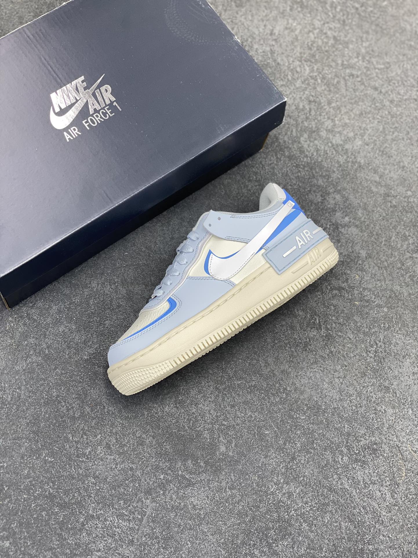 图片[7]-NK Air Force 1 Shadow 轻量增高低帮百搭板鞋\”拼接马卡龙\” 全新少女系解构主义设计双层轻量EVA发泡中底+防滑RB橡胶外圈底鞋底 原楦头原纸板 打造纯正空军版型 专注外贸渠道 全掌内置蜂窝气垫 原盒配件 原厂中底钢印、拉帮完美 货号：DZ1847-400 尺码：35.5 36 36.5 37.5 38 38.5 39 40 40.5 41 42-选品中心