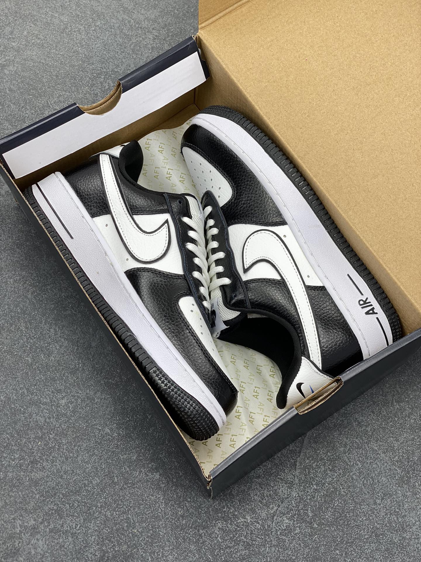 图片[9]-福利特价 Nike Air Force 1 Low 二代熊猫 空军一号低帮运动休闲板鞋 原楦头原纸板 打造纯正空军版型#专注外贸渠道 全掌内置蜂窝气垫 #原盒配件 原厂中底钢印、拉帮完美 货号：DX3115-100 尺码：36 36.5 37.5 38 38.5 39 40 40.5 41 42 42.5 43 44 44.5 45-选品中心