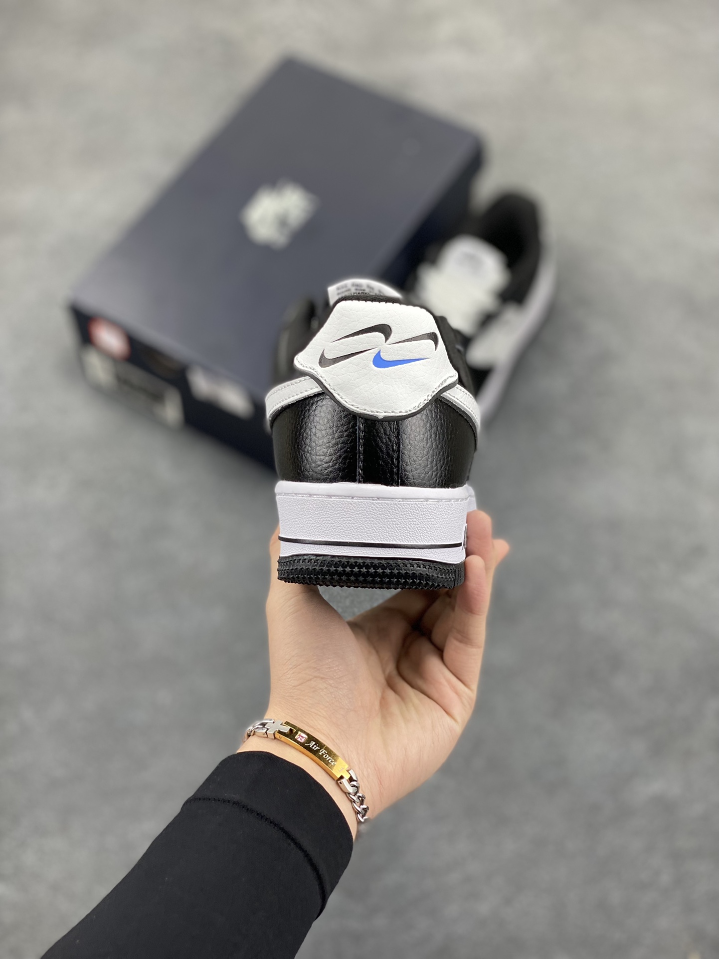 图片[4]-福利特价 Nike Air Force 1 Low 二代熊猫 空军一号低帮运动休闲板鞋 原楦头原纸板 打造纯正空军版型#专注外贸渠道 全掌内置蜂窝气垫 #原盒配件 原厂中底钢印、拉帮完美 货号：DX3115-100 尺码：36 36.5 37.5 38 38.5 39 40 40.5 41 42 42.5 43 44 44.5 45-选品中心