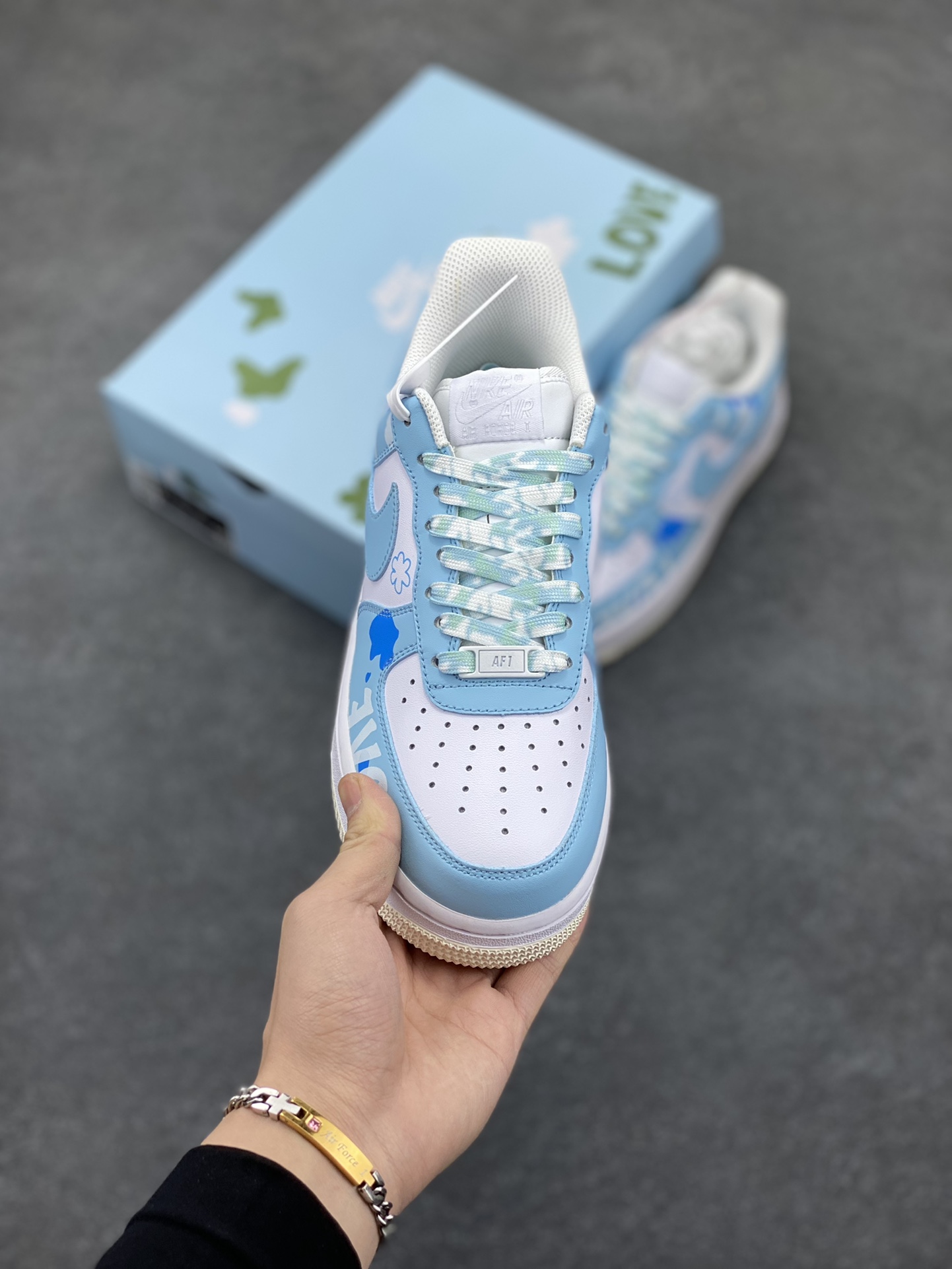 图片[2]-Nike Air Force 1 Low’07 蓝天白云 配色 空军一号低帮休闲板鞋 定制皮料 原厂3D打印 定制鞋盒 原楦原纸板 纯正空军版型 内置全掌气垫 货号：CW2288-661 尺码：36 36.5 37.5 38 38.5 39 40 40.5 41 42 42.5 43 44 44.5 45-选品中心