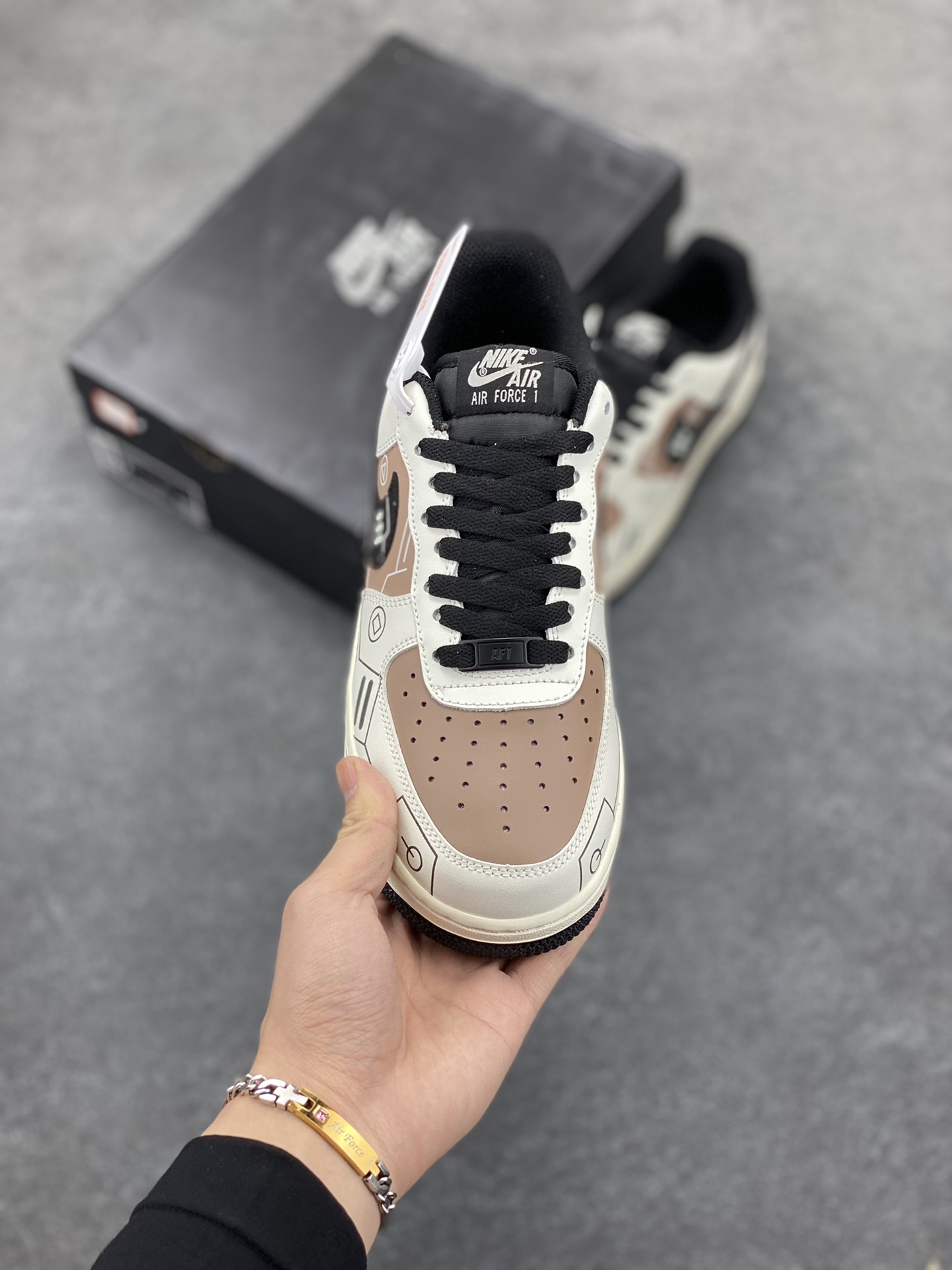 图片[2]-PS5电玩主题Nike Air Force 1 Low’07 咖啡色 空军一号低帮休闲板鞋 定制皮料 原楦原纸板 纯正空军版型 内置全掌气垫 货号：CW2288-222 尺码：36 36.5 37.5 38 38.5 39 40 40.5 41 42 42.5 43 44 44.5 45-选品中心