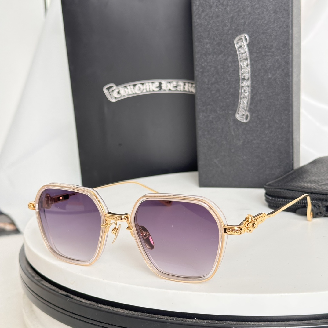 ‼️Zeiss lenses
CHROME HEART
顶级板材手工打磨抛光而成 
立体配饰logo彰显