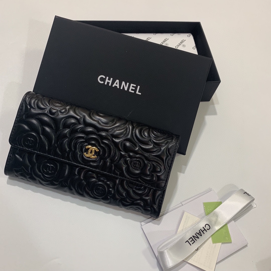 Chanel香奈儿山茶花羊皮財布 - 高品質で完璧な仕上げ