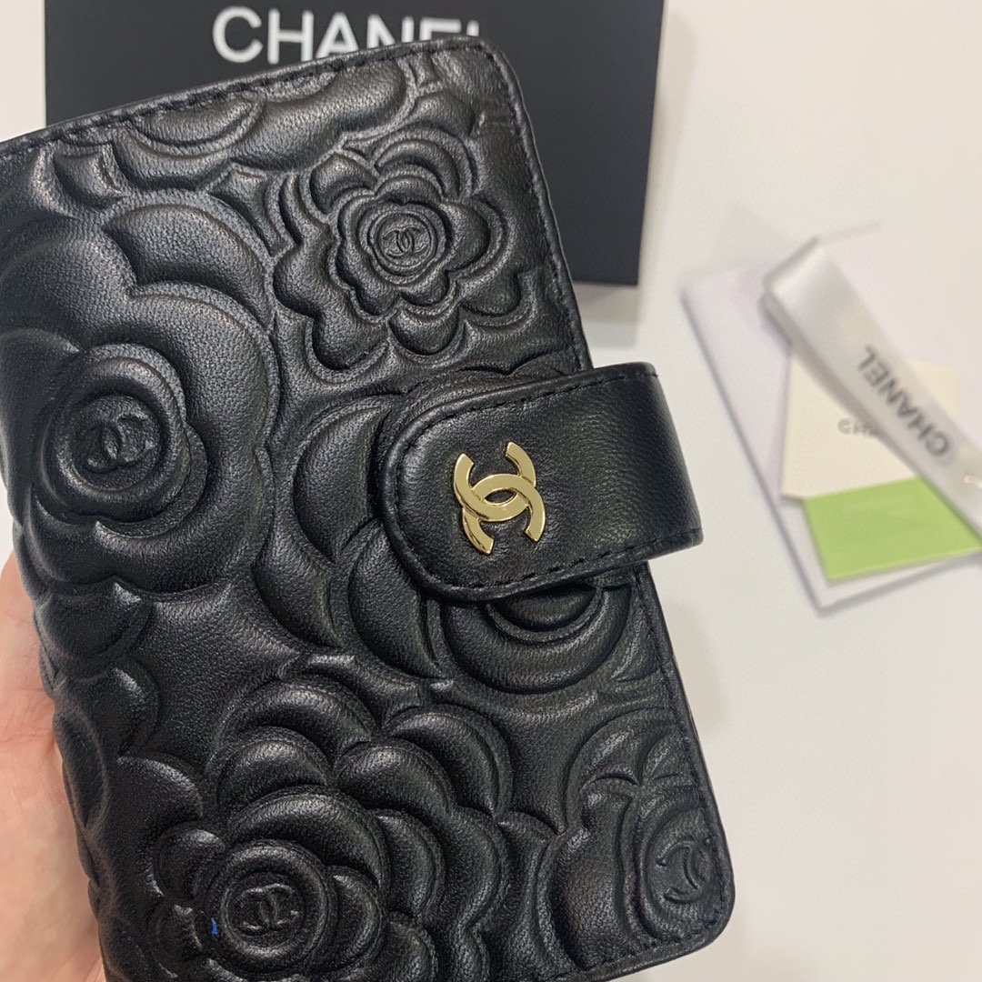 Chanel香奈儿山茶花羊皮財布 - 高品質の専売品