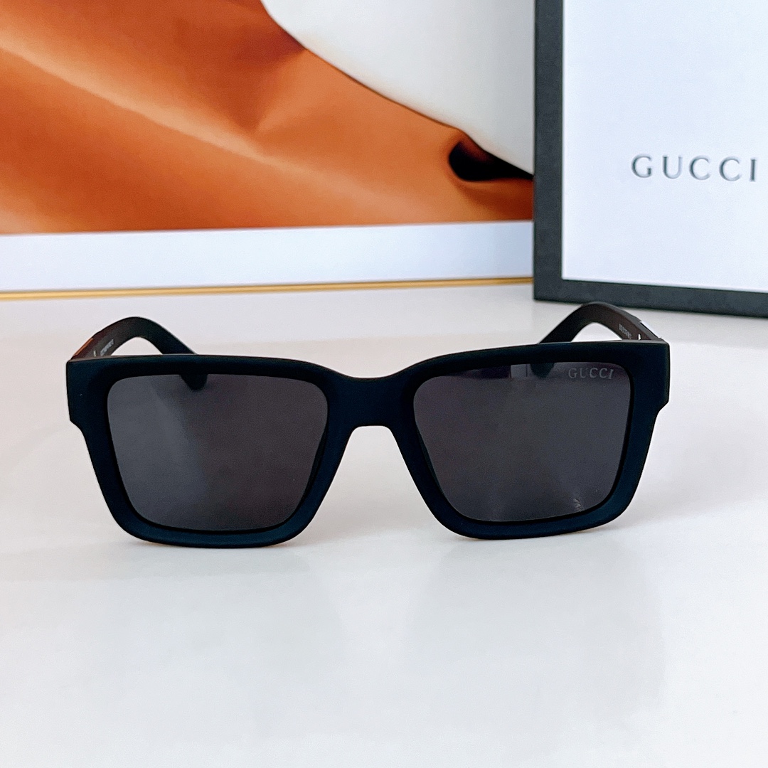  GUUC*
MOD：5105
size：51-19-148
🔝🔝
