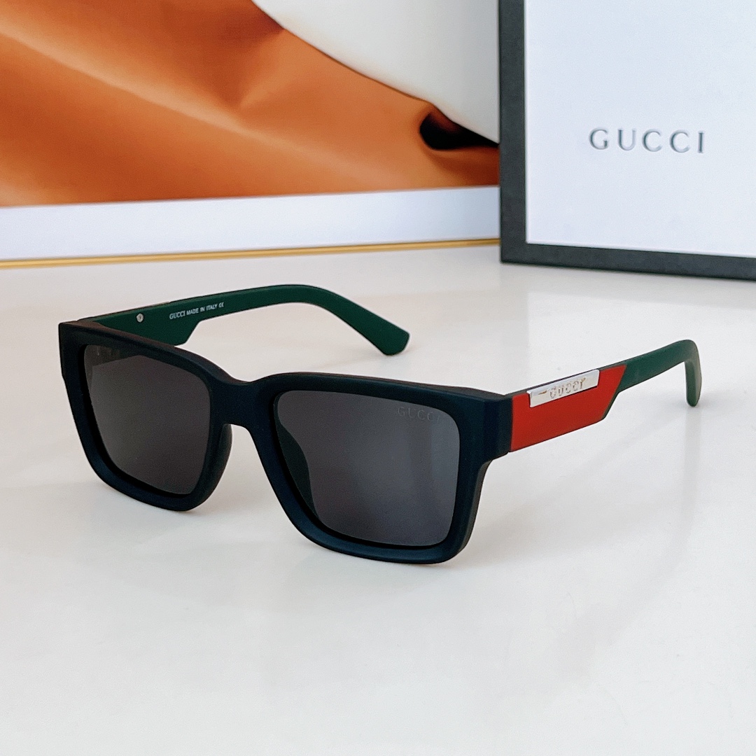  GUUC*
MOD：5105
size：51-19-148
🔝🔝
