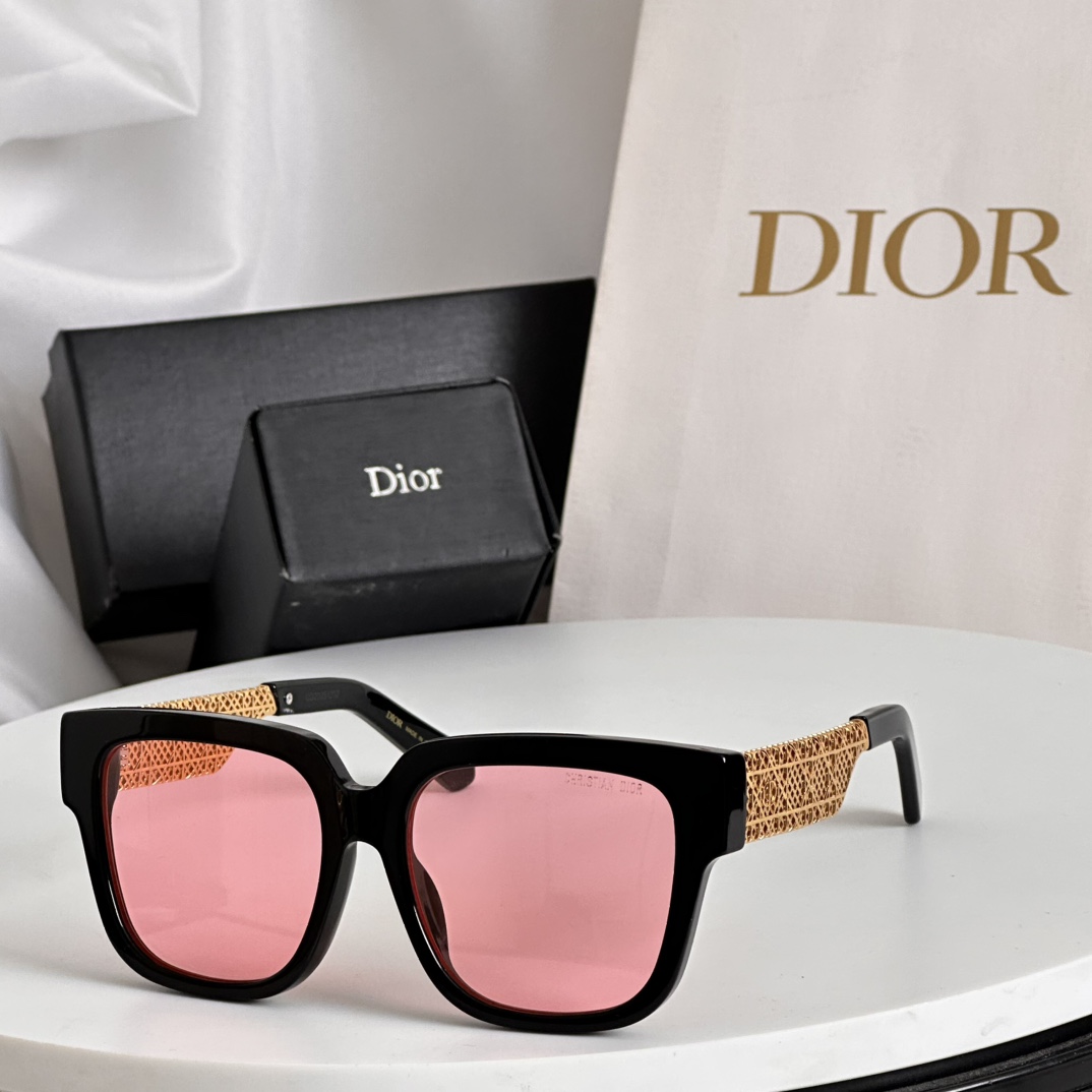   新款 到货 DIO*  官网
MODEL：DioRésille S1F
SIZE：55-17-145