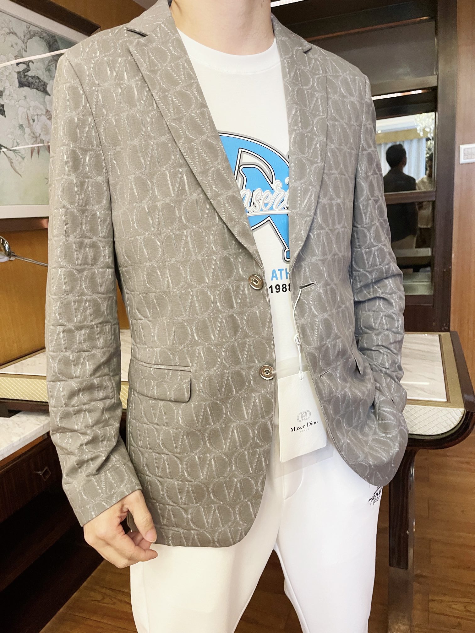 DINO奢品-2025专柜最新限定爆款单西出货，欧美专柜热销单品！精选意大利🇮🇹进口精棉面料搭配最新的的