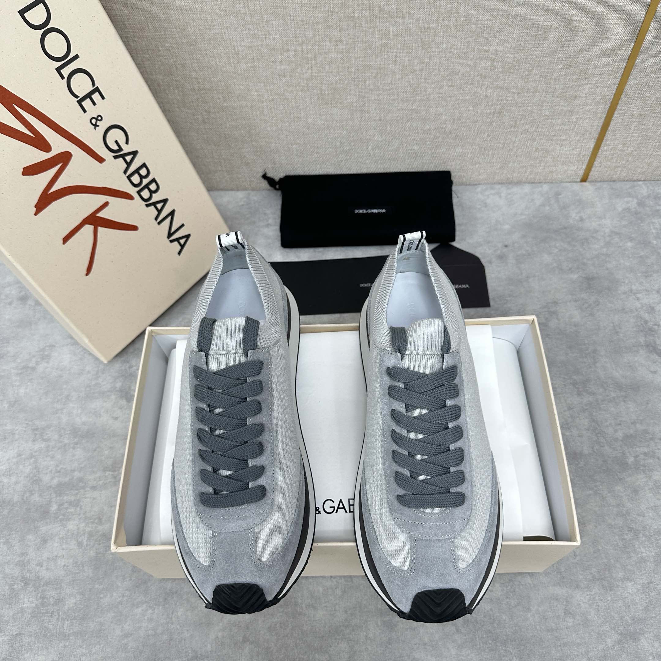 NO:222774,Brand D&G color original color matching number 39-44 customized 38.45.46 Price Material Dolce & Gabbana 2025 new products Casual shoes upper imported soft cowhide with cowhide foot padded cowhide inner original outsole latest D&Glogo simple footwear atmospheric, DG casual shoes, Dolce & Gabbana, Dolce & Gabbana, Dolce & Gabbana, cowhide19860909品牌D&G 颜色原版配色 码数39-44订做38.45.46 价格 材质杜嘉班纳2025新品 休闲鞋鞋面进口柔软牛皮搭配牛皮垫脚牛皮内里 原版大底最新D&Glogo上脚简单 大气,DG休闲鞋,Dolce&Gabbana,Dolce&Gabbana,Dolce&Gabbana,cowhide,Men's shoes